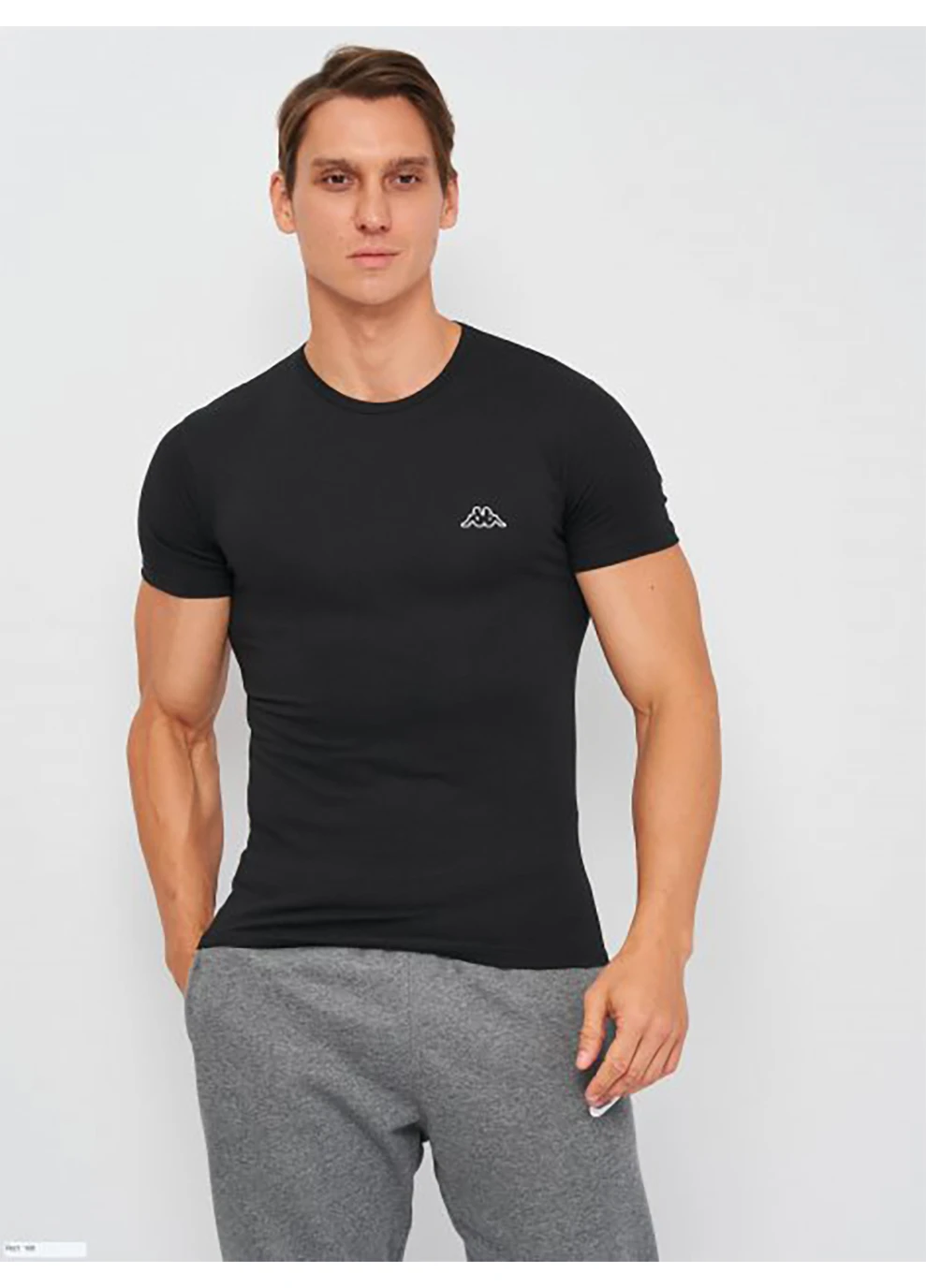 Чорна футболка t-shirt mezza manica girocollo чорний чол l k1304 nero l Kappa