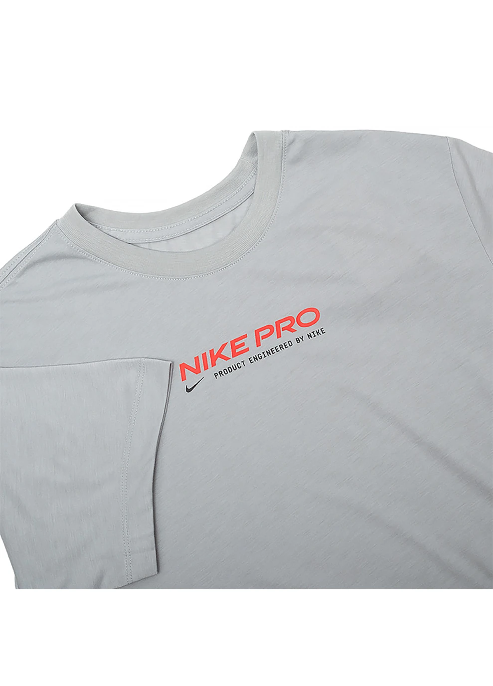 Серая мужская футболка m nk df tee db nk pro 2 серый s (dm5677-077 s) Nike