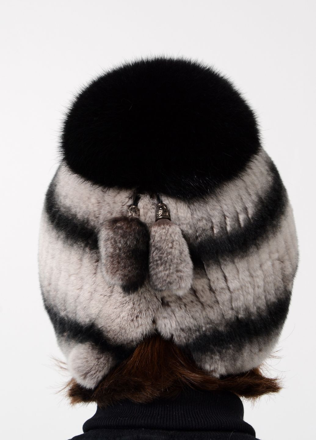 Зимняя женская меховая шапка из меха рекс с помпоном из меха песца Меховой Стиль бини (260947279)