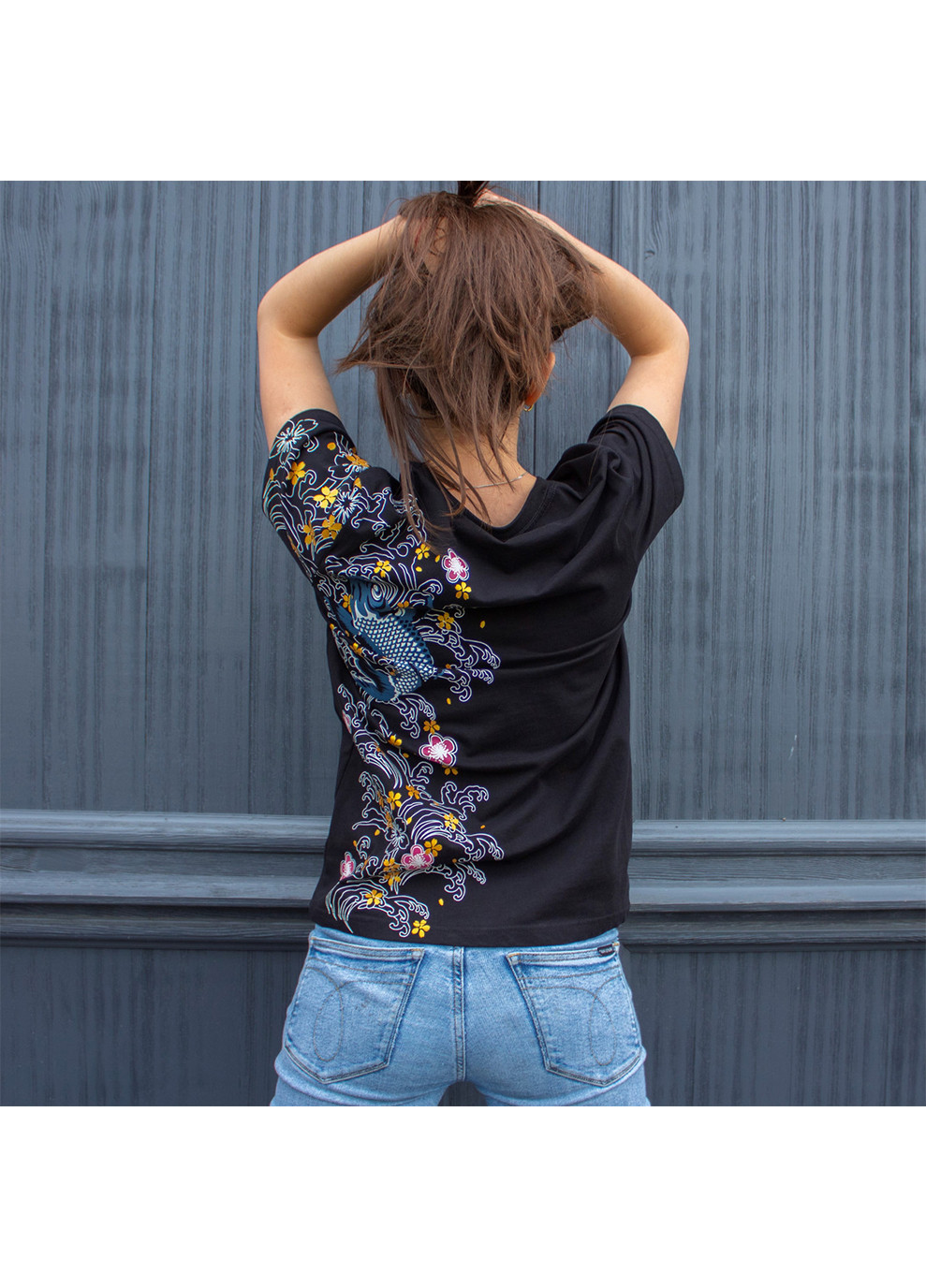 Женская Футболка Heady Waves Black No Brand - (260943501)