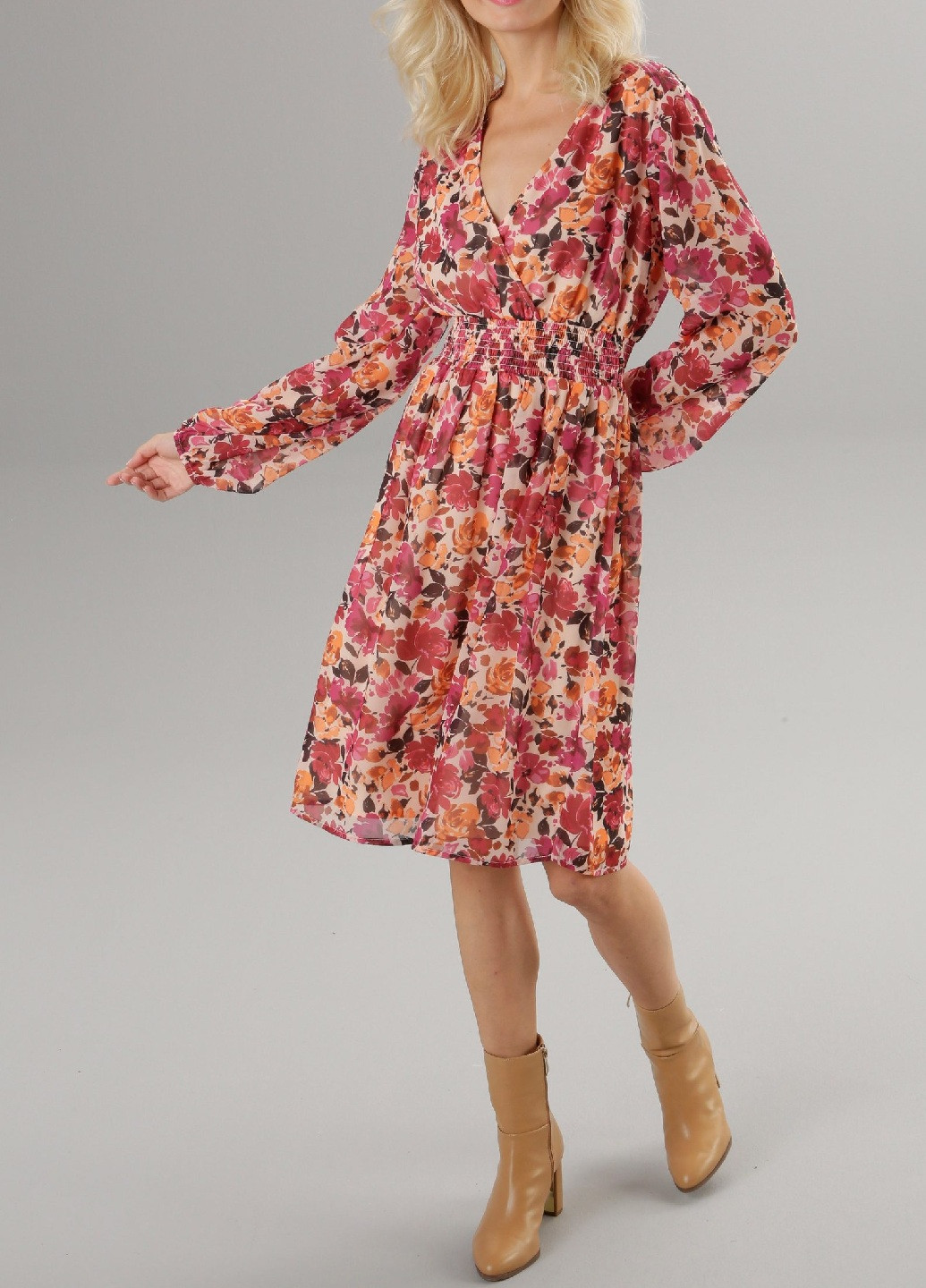 Розовое кэжуал платье Classic с цветочным принтом