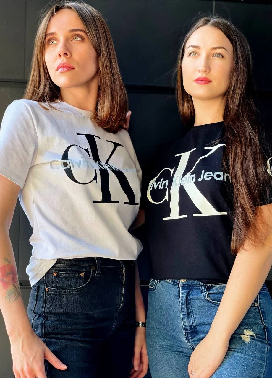 Набір жіночих футболок (2 шт.) з надписом “Calvin Klein” Чорний () No Brand - (260947026)