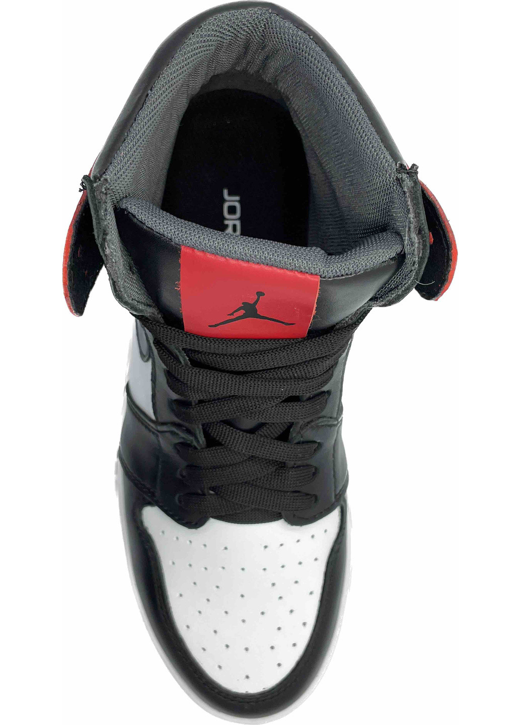 Черные всесезонные кроссовки Jordan