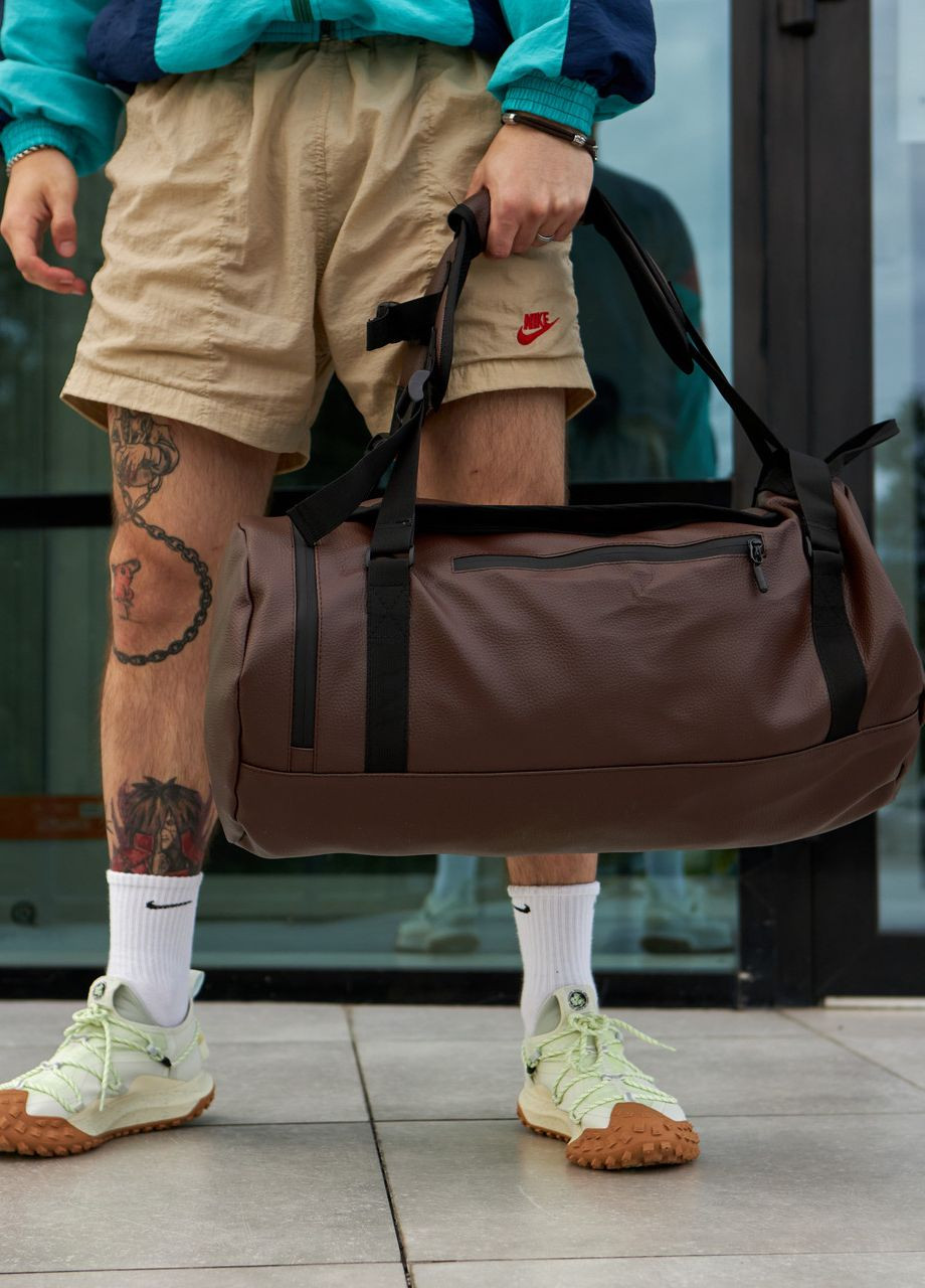 Многофункциональная сумка-рюкзак с карманом для обуви 37L на 3 отделения, коричневый цвет No Brand сумка barrel (261326416)