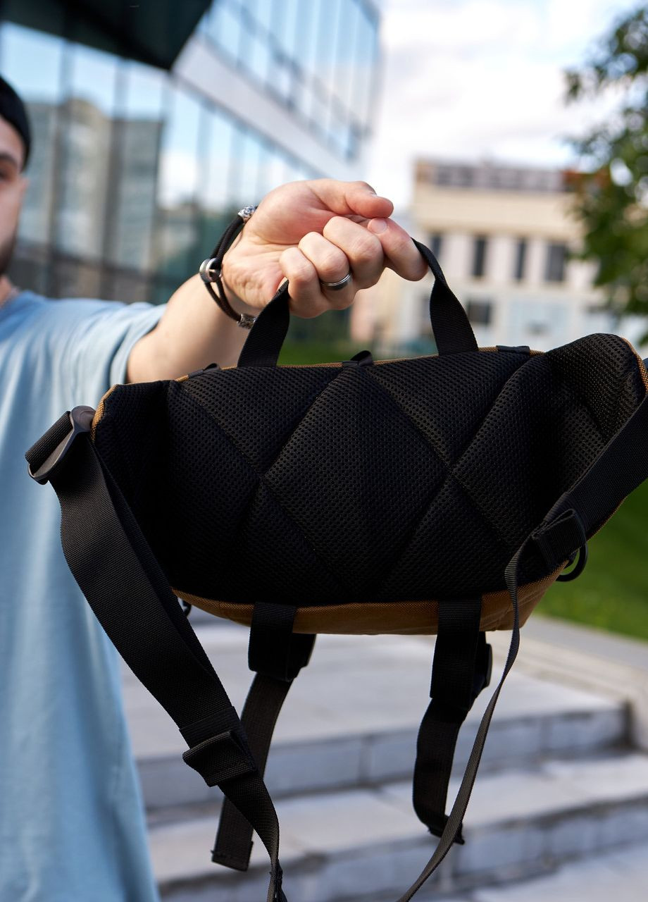 Тактическая бананка, поясная сумка цвет камуфляжный койот с карабином No Brand coyote tt (261326433)