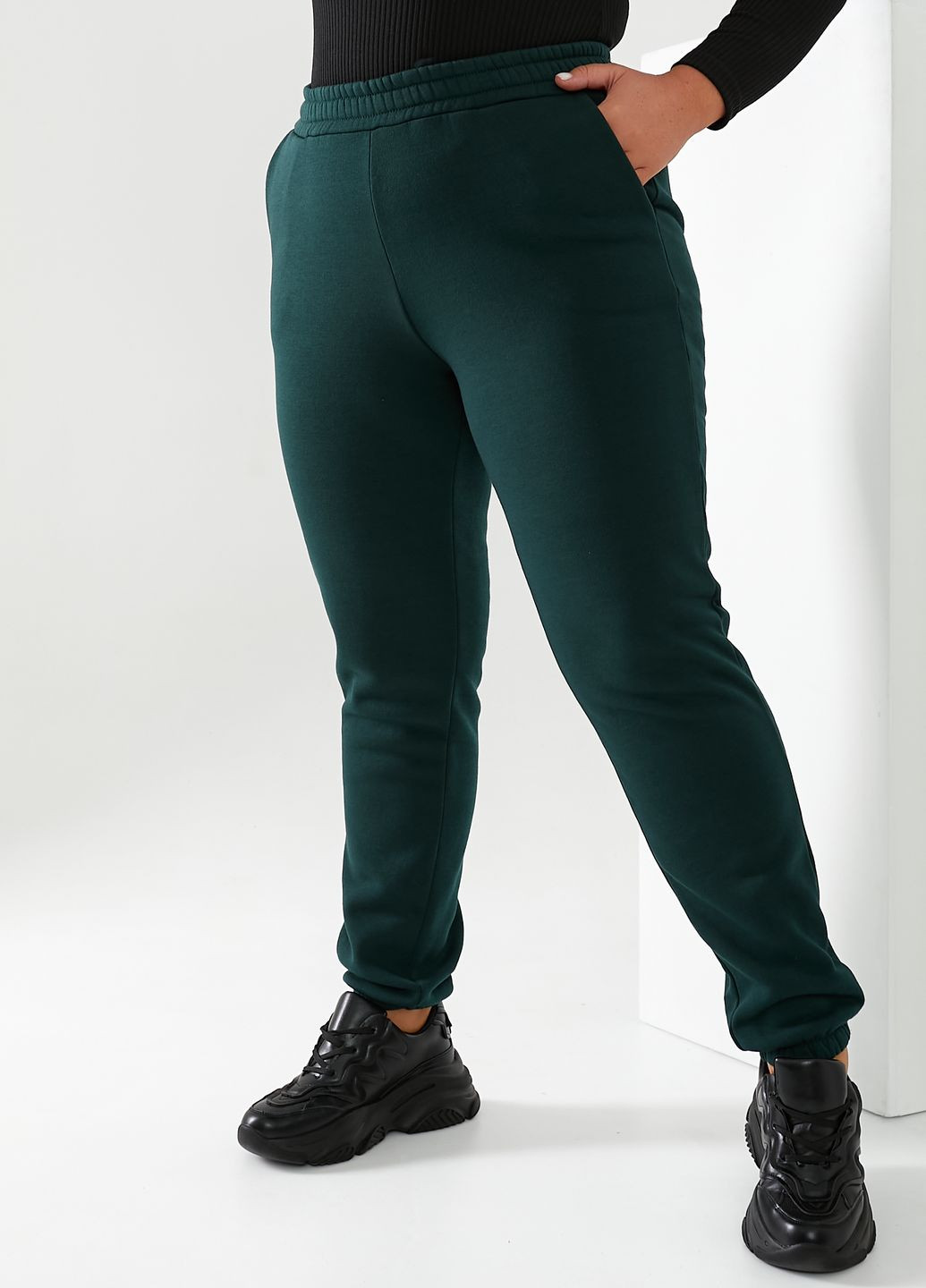 Зеленые спортивные демисезонные джоггеры брюки MeeLan