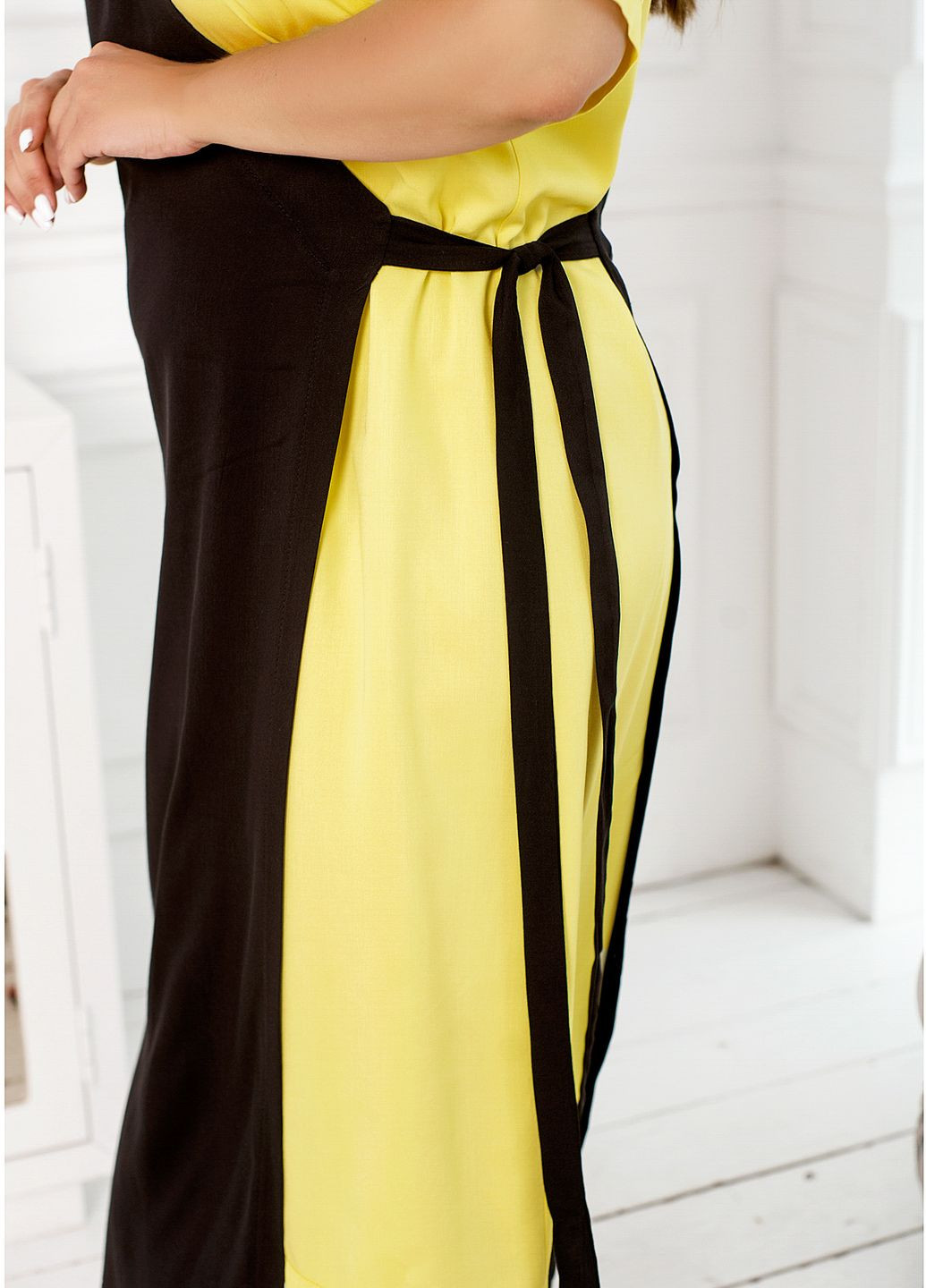 Светло-желтое повседневный сукня Minova однотонное