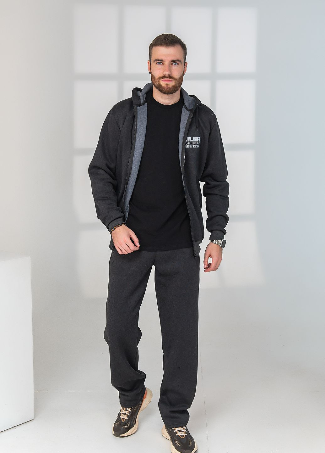 Серый демисезонный утепленный трикотажный спортивний костюм с капюшоном Tailer