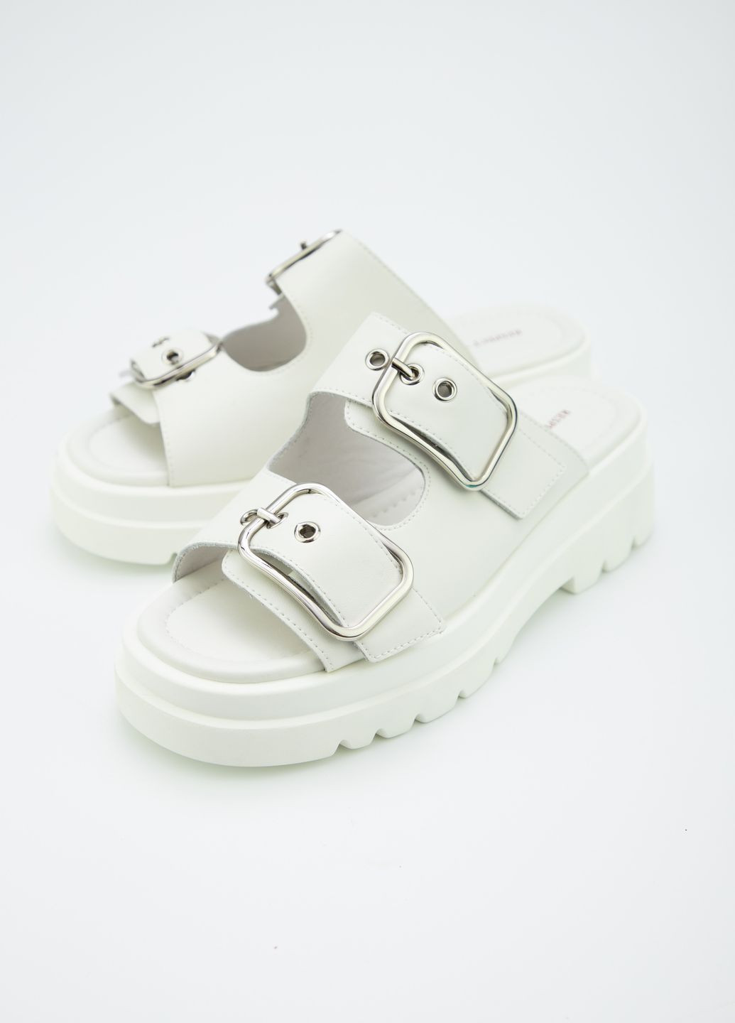 Белые шлёпанцы женские Respect