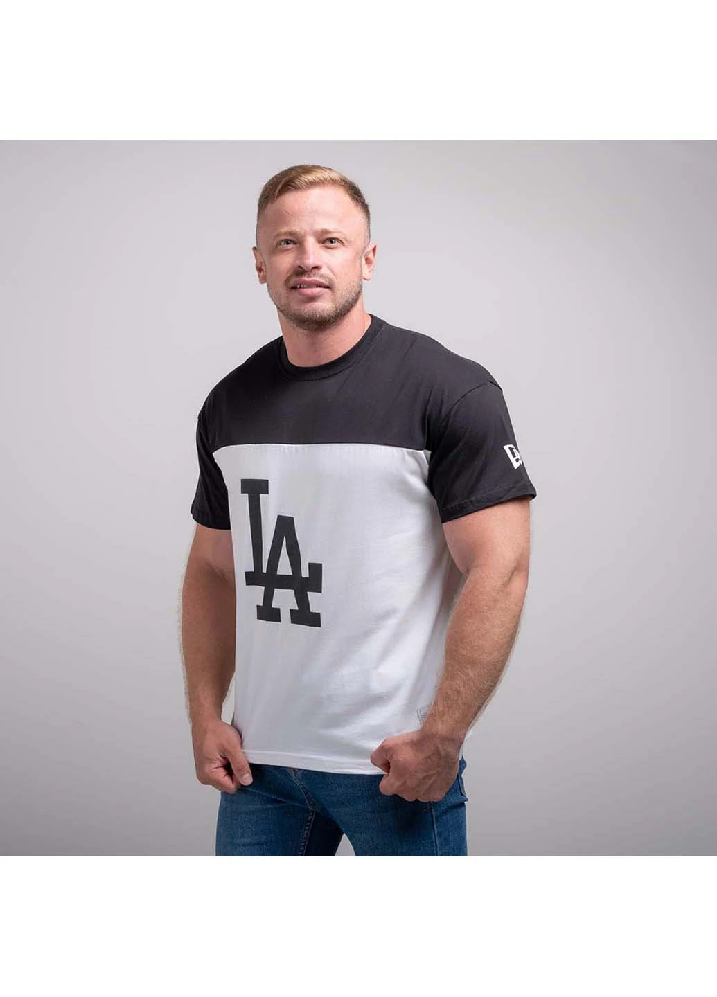 Біла футболка Fashion