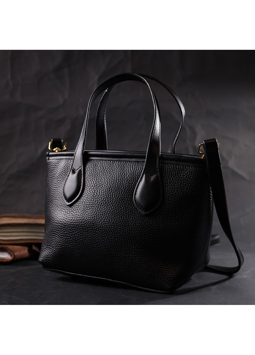 Вместительная сумка с двумя ручками из натуральной кожи 22286 Черная Vintage (276461764)