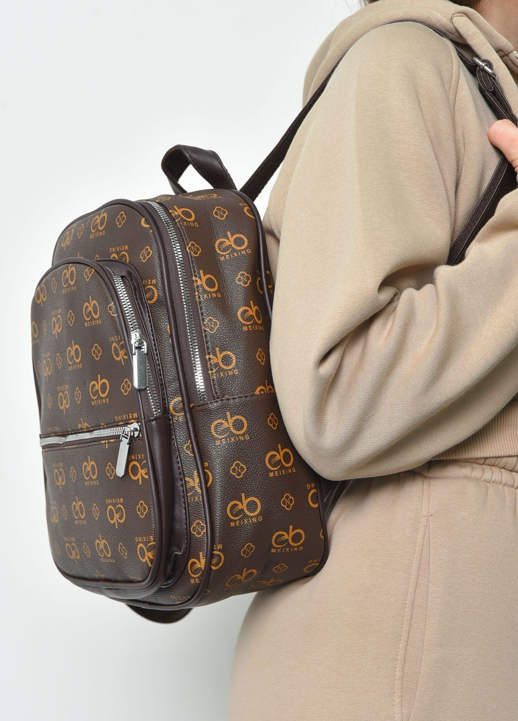 Рюкзак жіночий з принтом коричневого кольору Let's Shop (271518674)
