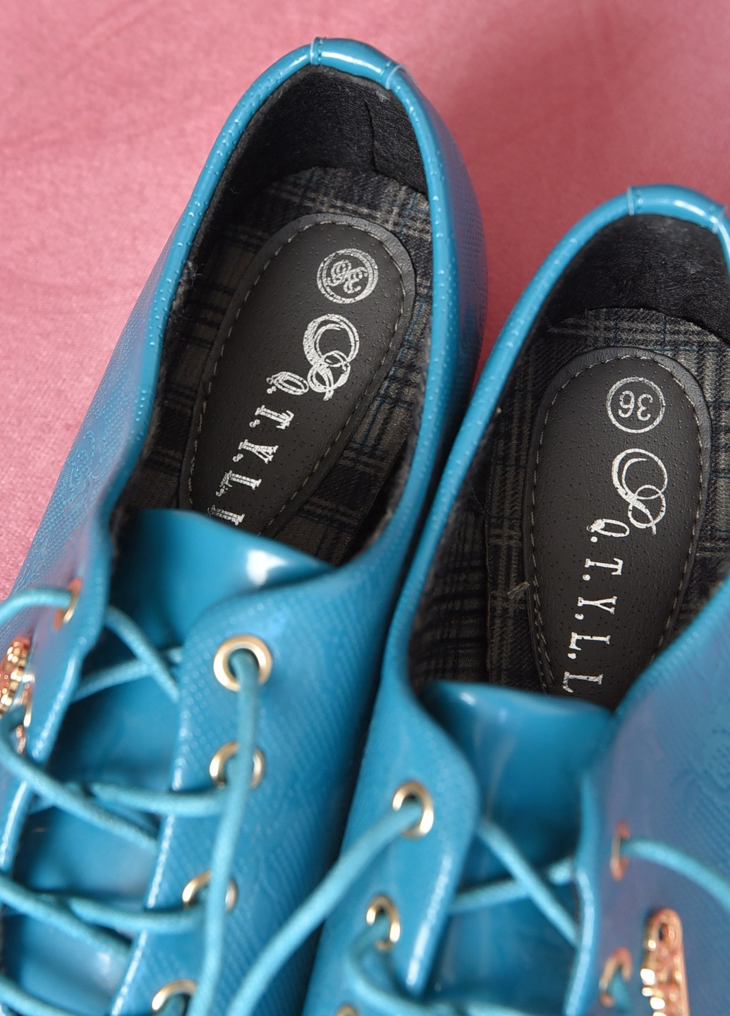 Туфлі жіночі блакитного кольору на шнурівці Let's Shop (259316803)