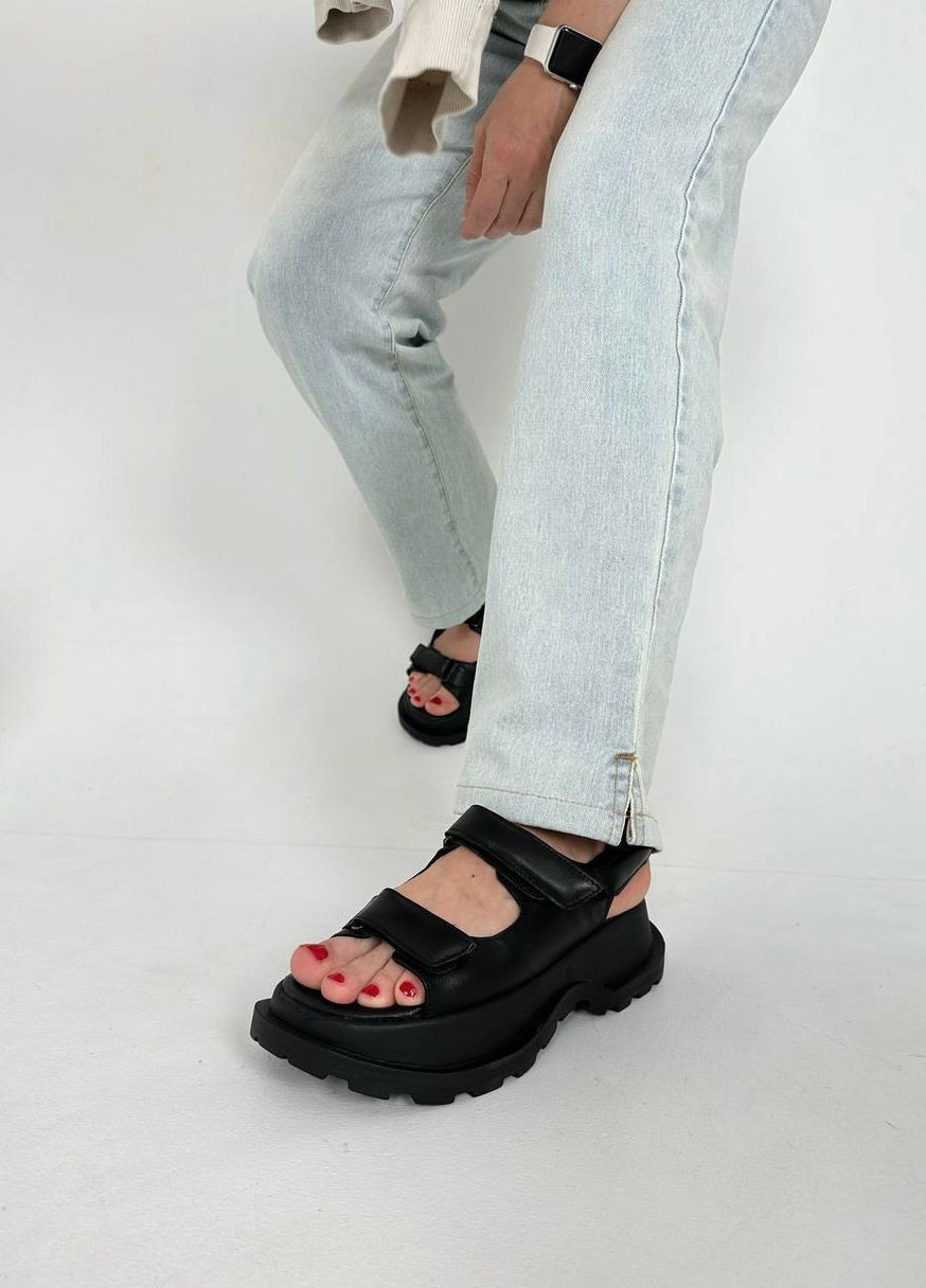 Черные босоножки Vakko на липучке