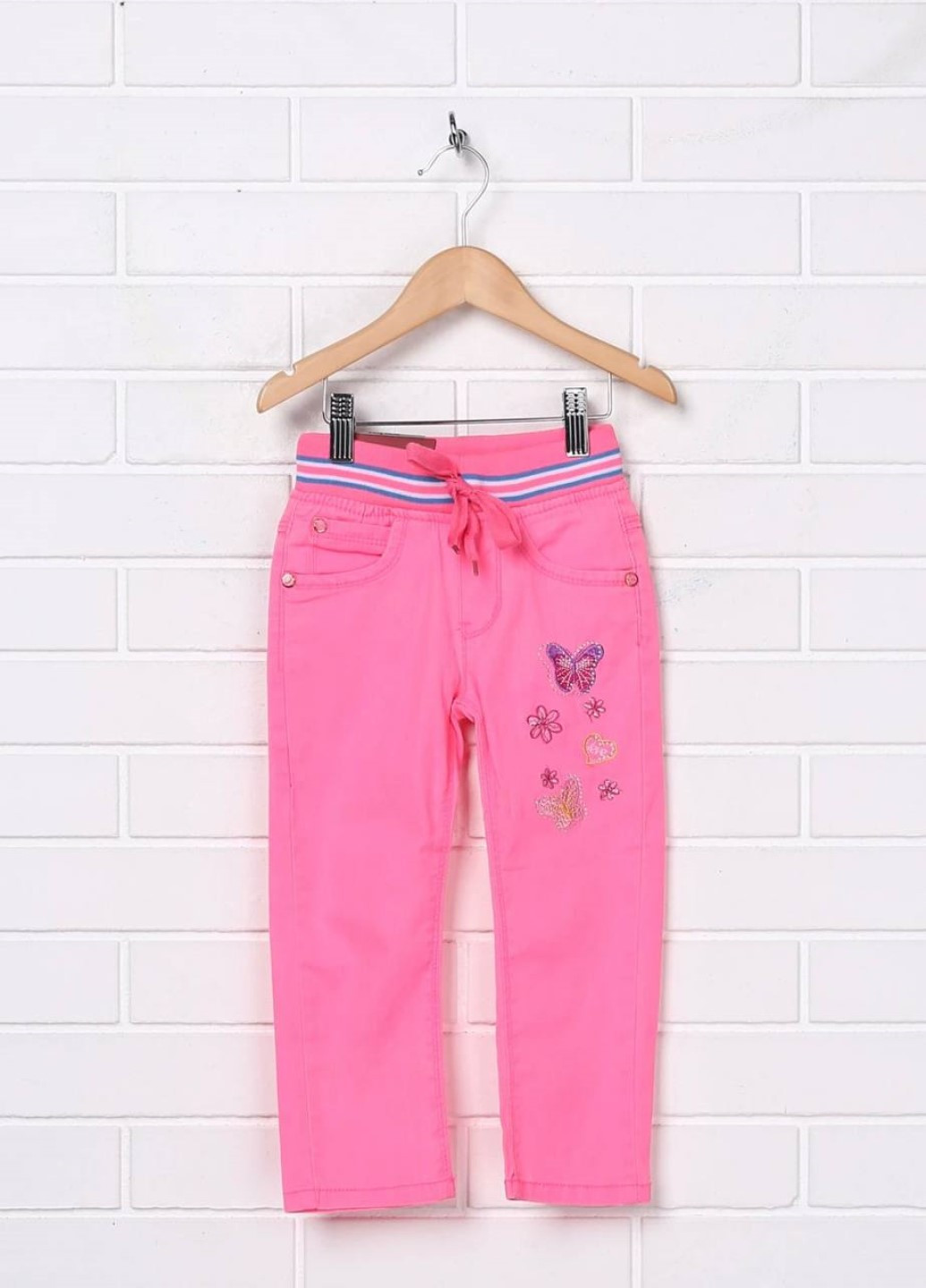 Розовые демисезонные брюки Merkiato