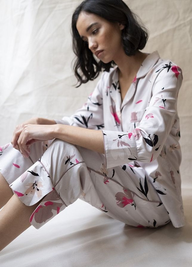 Бежевая всесезон пижамный набор fable&eve 1412 рубашка + бриджи Fable & Eve Primrose Hill