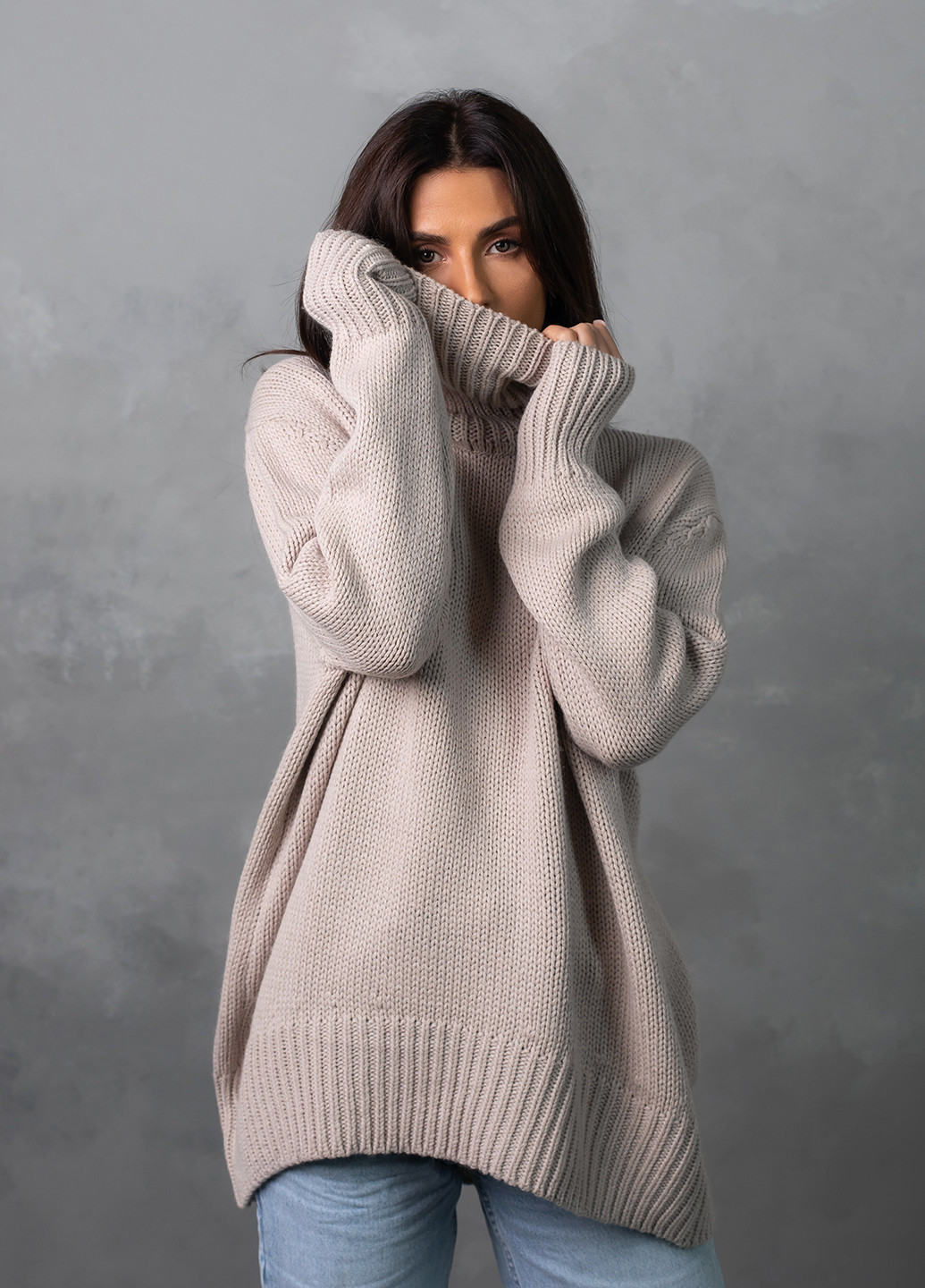 Бежевий светр жіночий джемпер Viviami