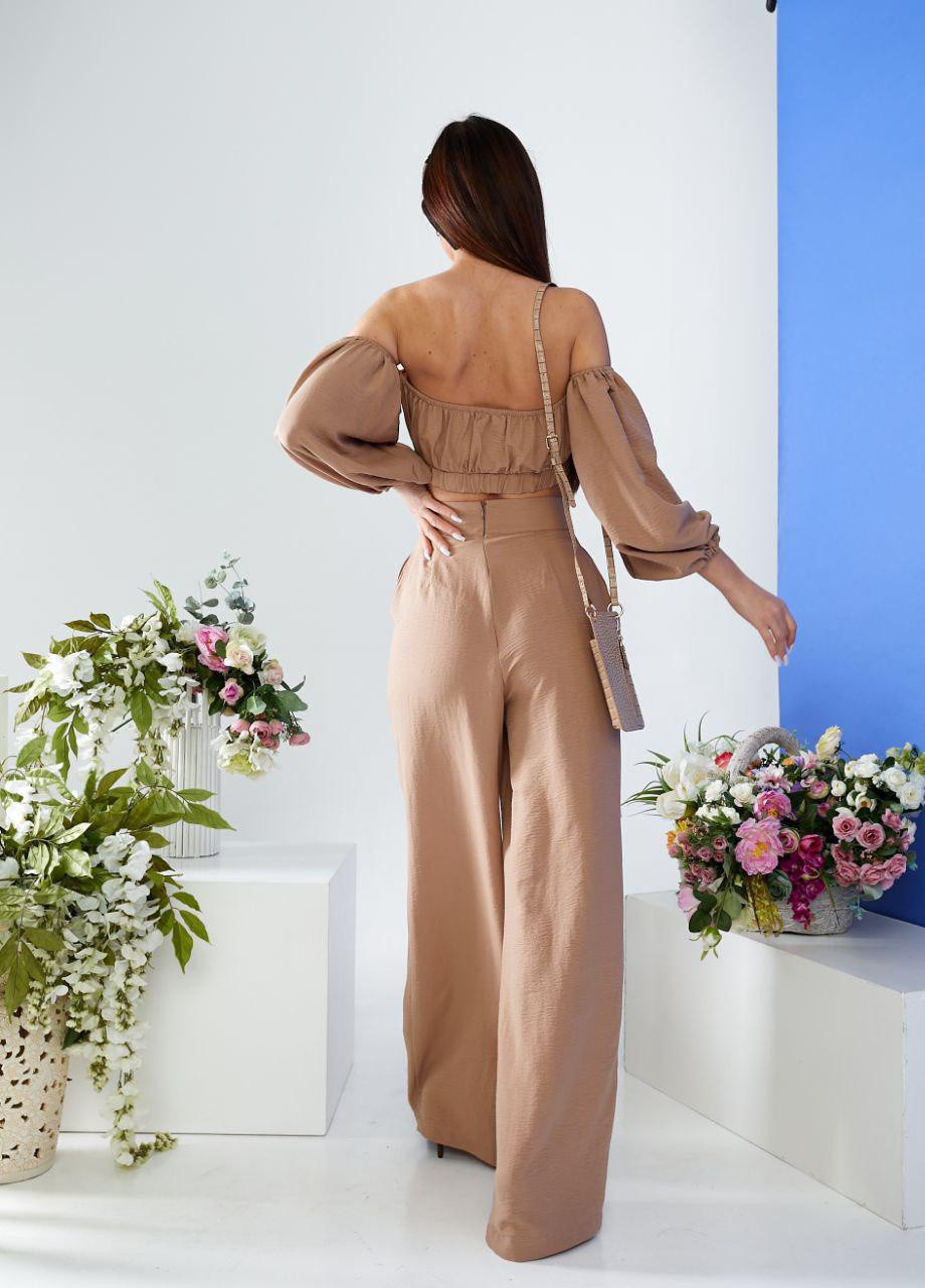 Жіночий костюм топ і штани палаццо кольору капучино р.XS 387272 New Trend (258685407)