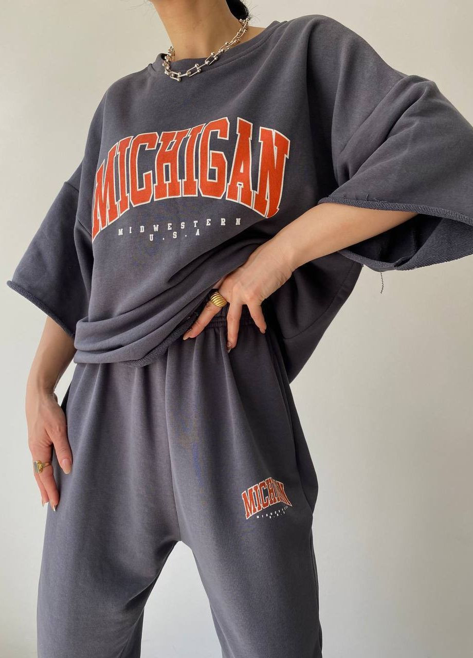 Антрацитовый спортивный костюм оверсайз с удлиненной футболкой, Michigan MAI (264643775)