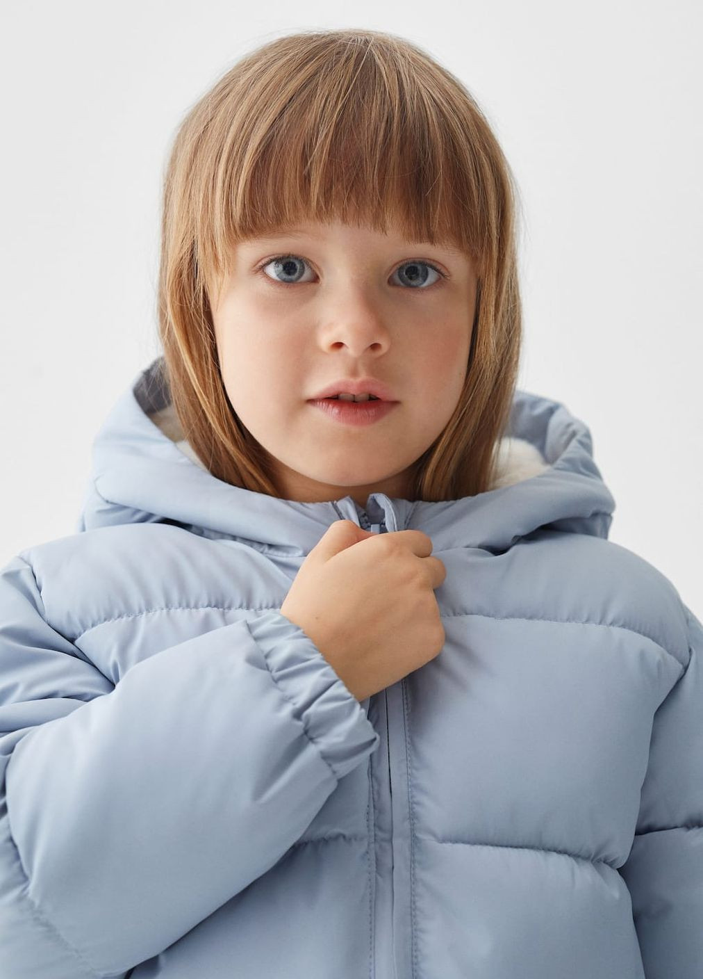 Голубая зимняя зимняя куртка для девочки 9218 104 см голубой 69395 Mango