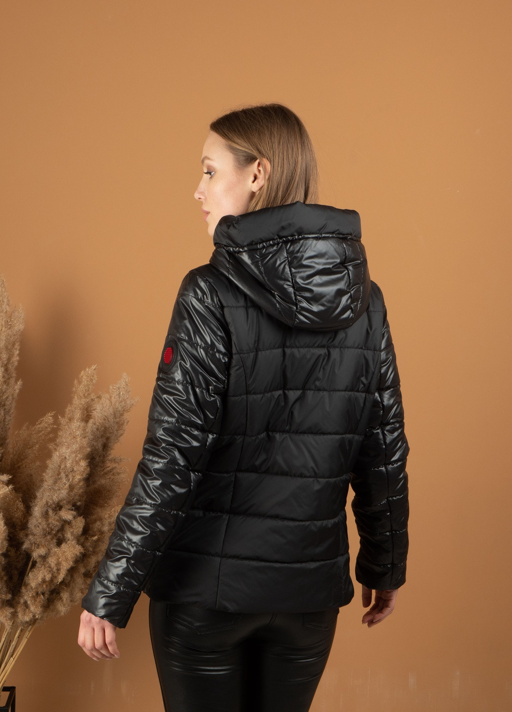 Чорна демісезонна осінні жіночі куртки від виробника SK