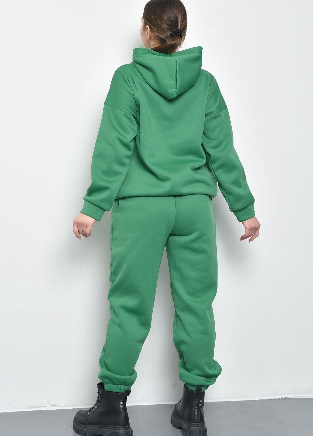 Спортивний костюм жіночий на флісі зеленого кольору Let's Shop (271813331)
