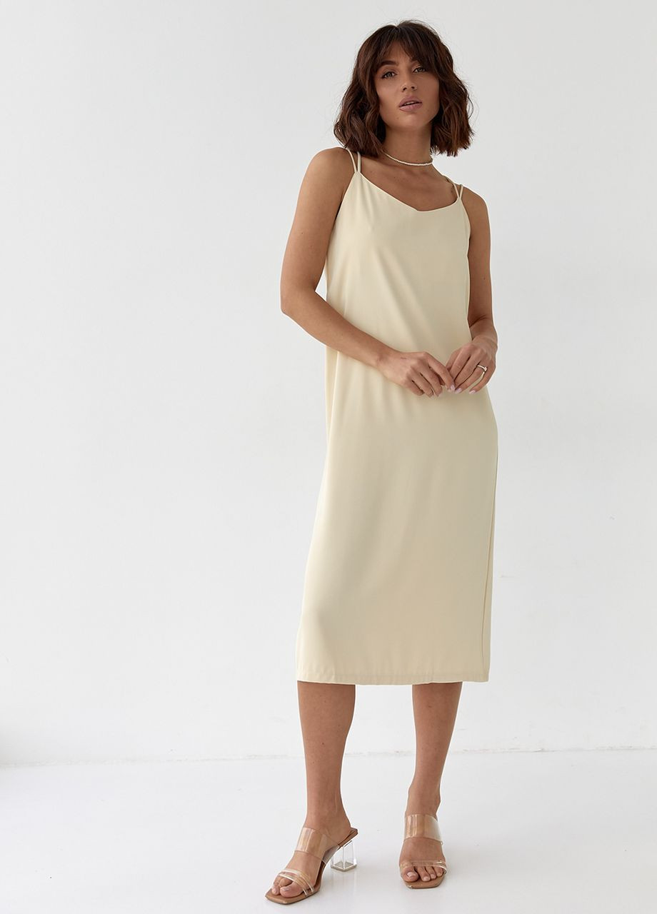 Демисезонный женский женское платье-комбинация на тонких бретелях - кремовый Lurex