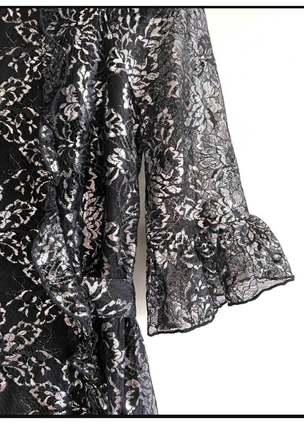 Черное коктейльное женское короткое платье в цветочный принт (10222) 36 черное H&M