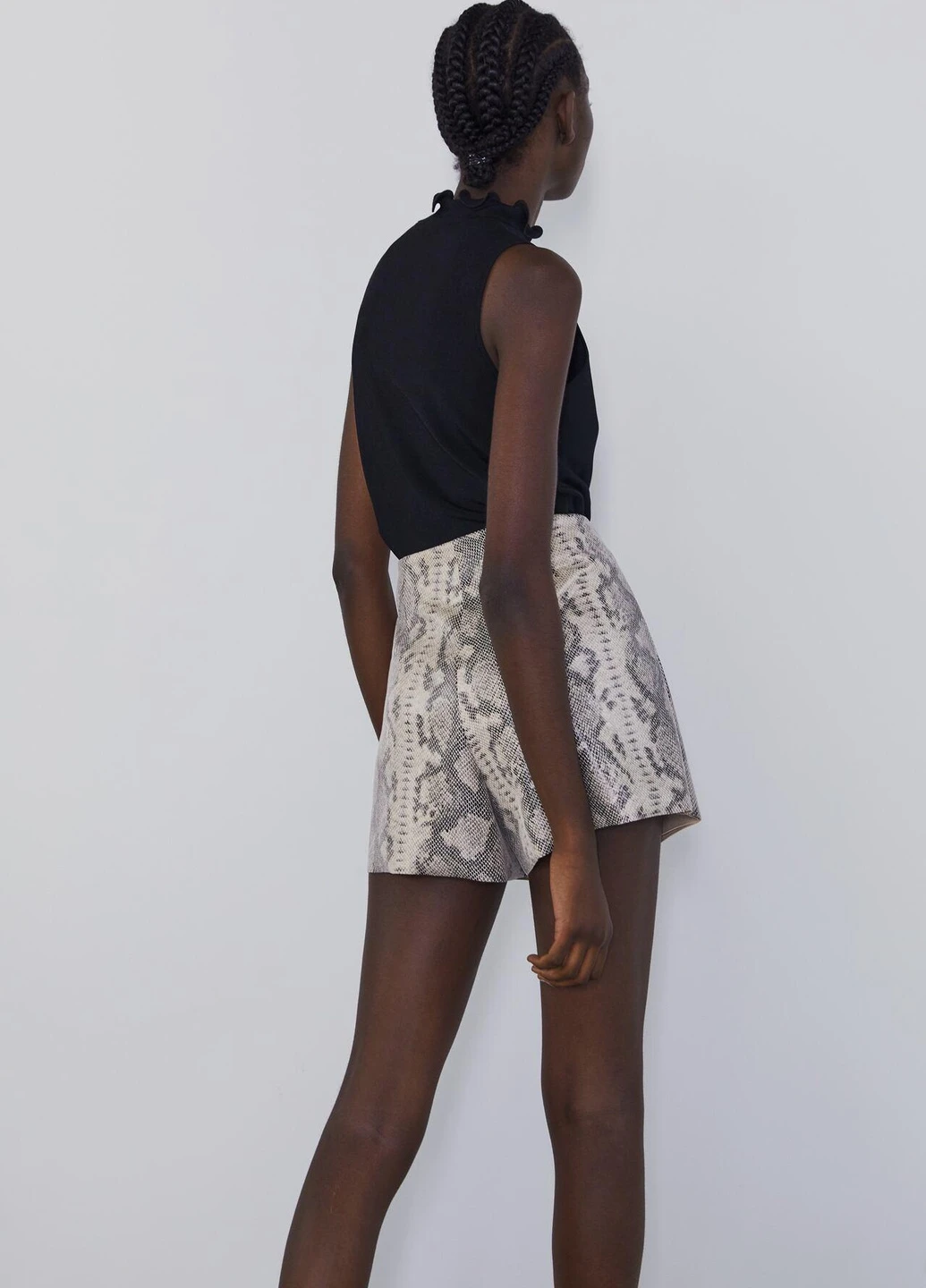 Шорти,бежевий в візерунки, Zara (257895731)