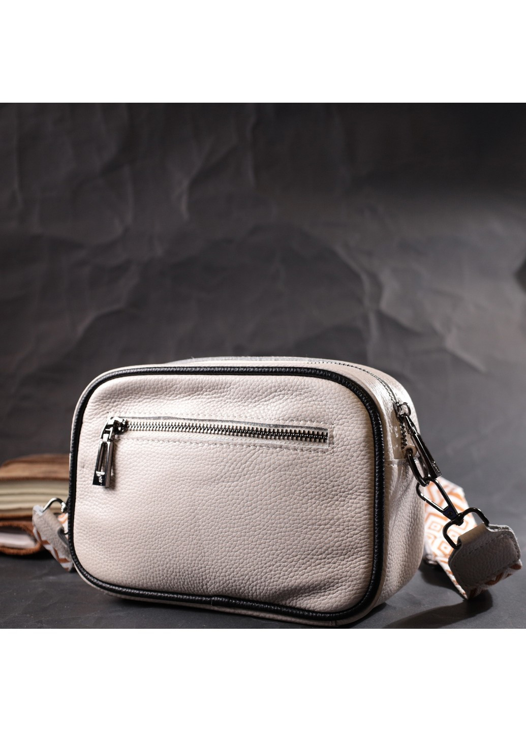 Женская сумка через плечо на одно отделение из натуральной кожи 22383 Белая Vintage (276457515)