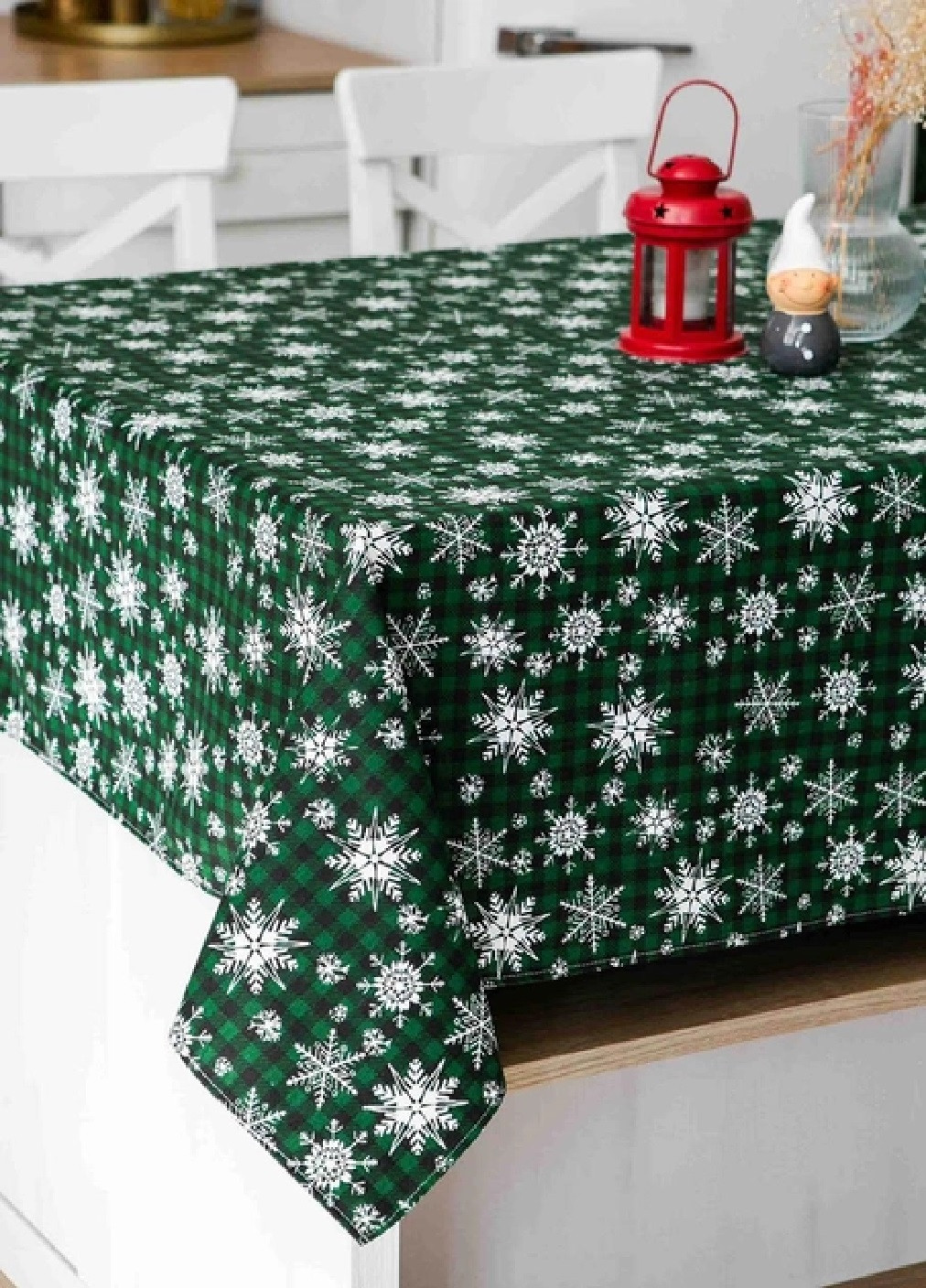 Новорічна святкова лляна скатертина на обідній стіл з візерунком бавовна поліестер 180х220 см (475733-Prob) Сніжинки зелена Unbranded (270827876)