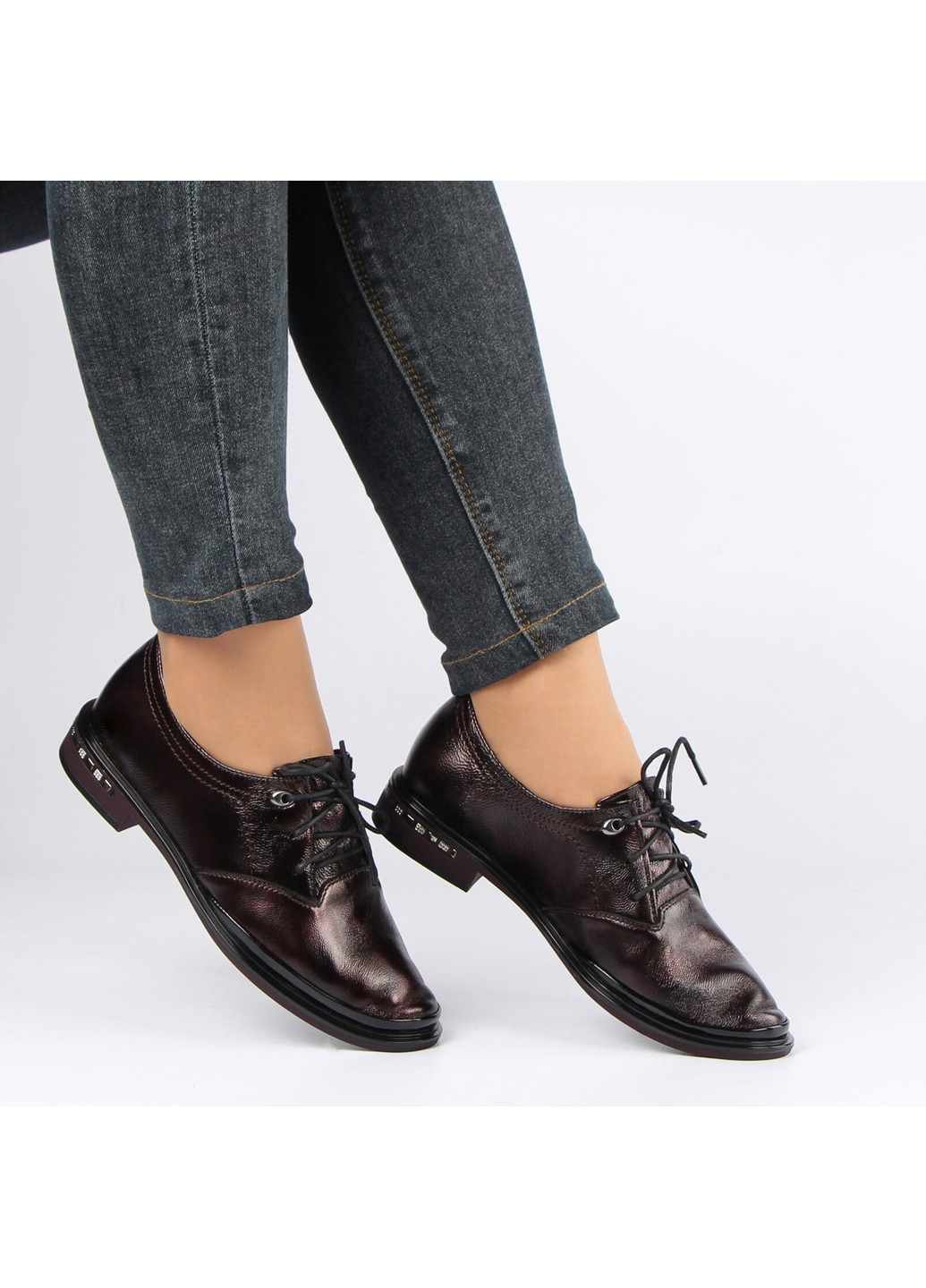 Жіночі туфлі на низькому ходу 195939 Buts (259638425)