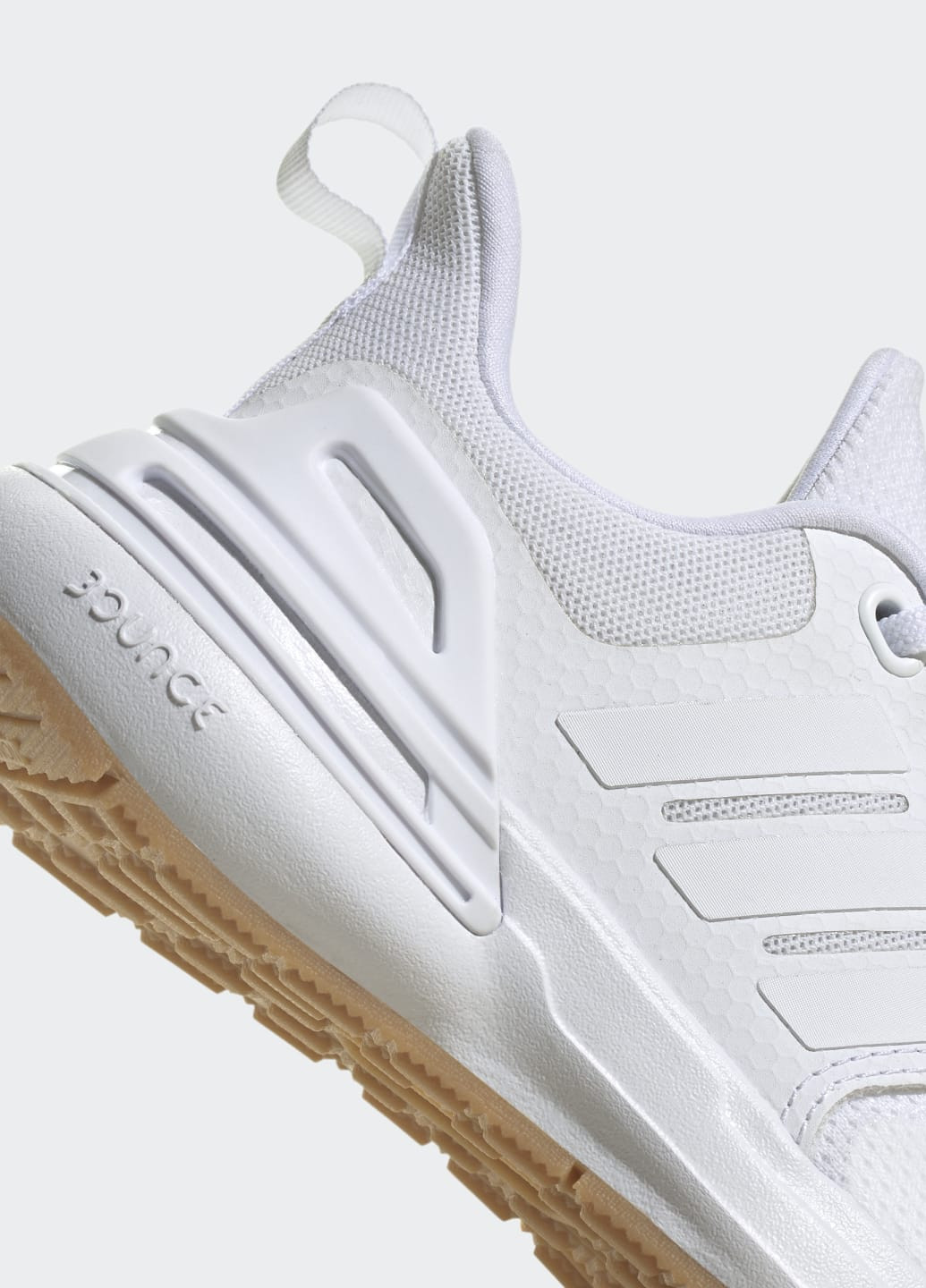 Білі всесезонні кросівки rapidasport bounce adidas
