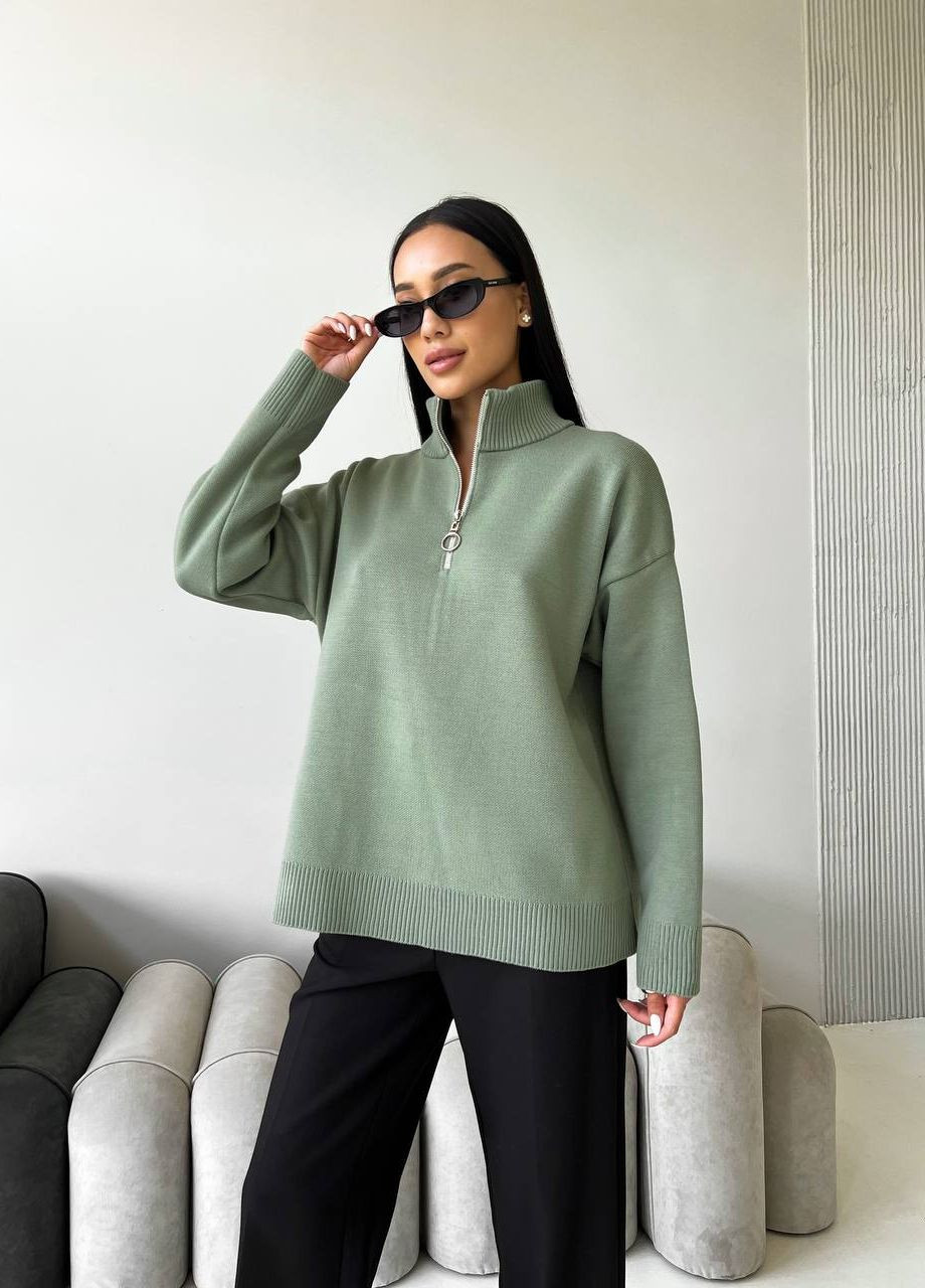 Жіночий светр із блискавкою із жаккардової в'язки колір оливковий р.42/46 441550 New Trend (263133521)