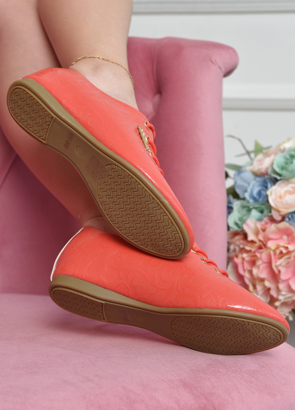 Туфлі жіночі коралового кольору на шнурівці Let's Shop (259316711)