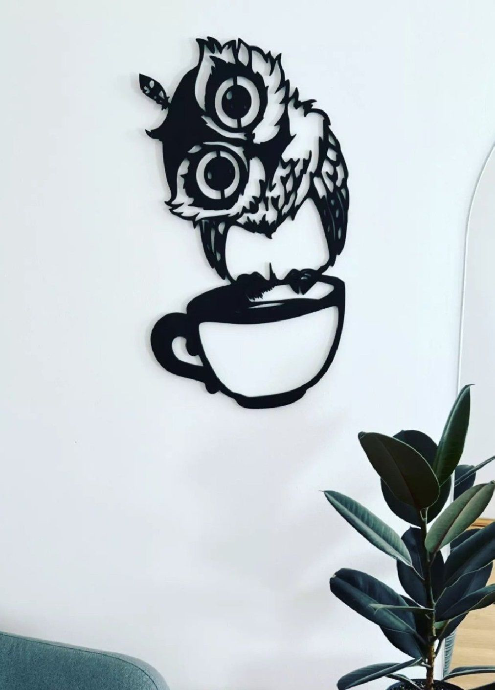 Декоративне об'ємне панно декор картина на стіну у вітальню спальню передпокій 40х25 см (475921-Prob) Сова на чашці Unbranded (275068664)