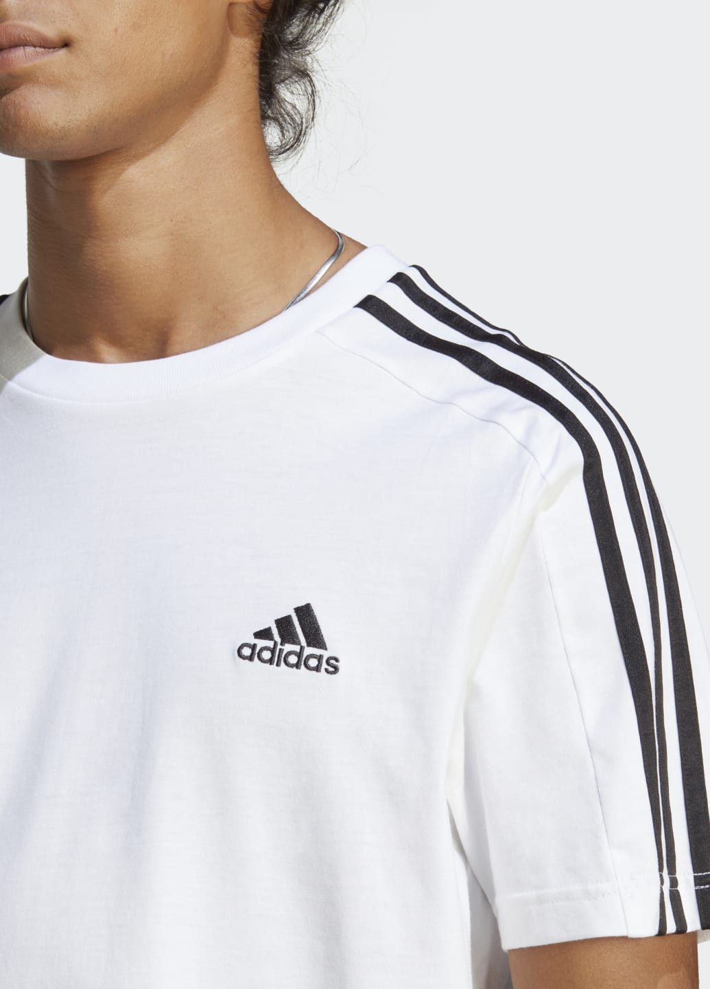 Белая футболка essentials single jersey 3-stripes adidas