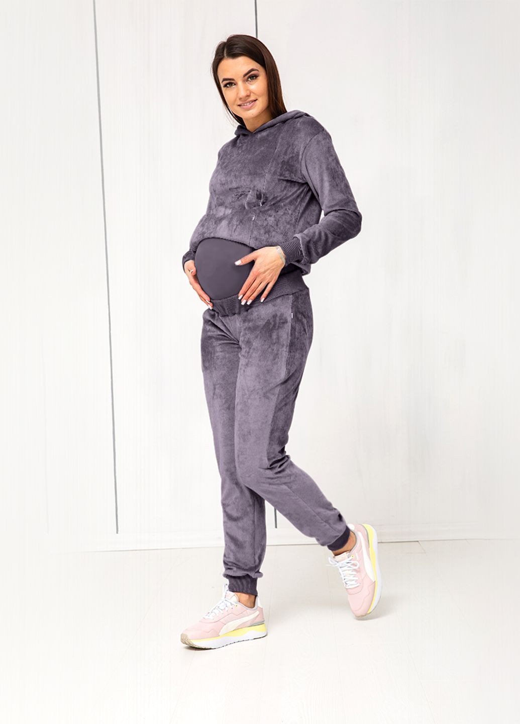 Велюровый спортивный костюм для беременных и кормящих мам с широким бандажным поясом и секретами для кормления Матуся теплый костюм (275462688)