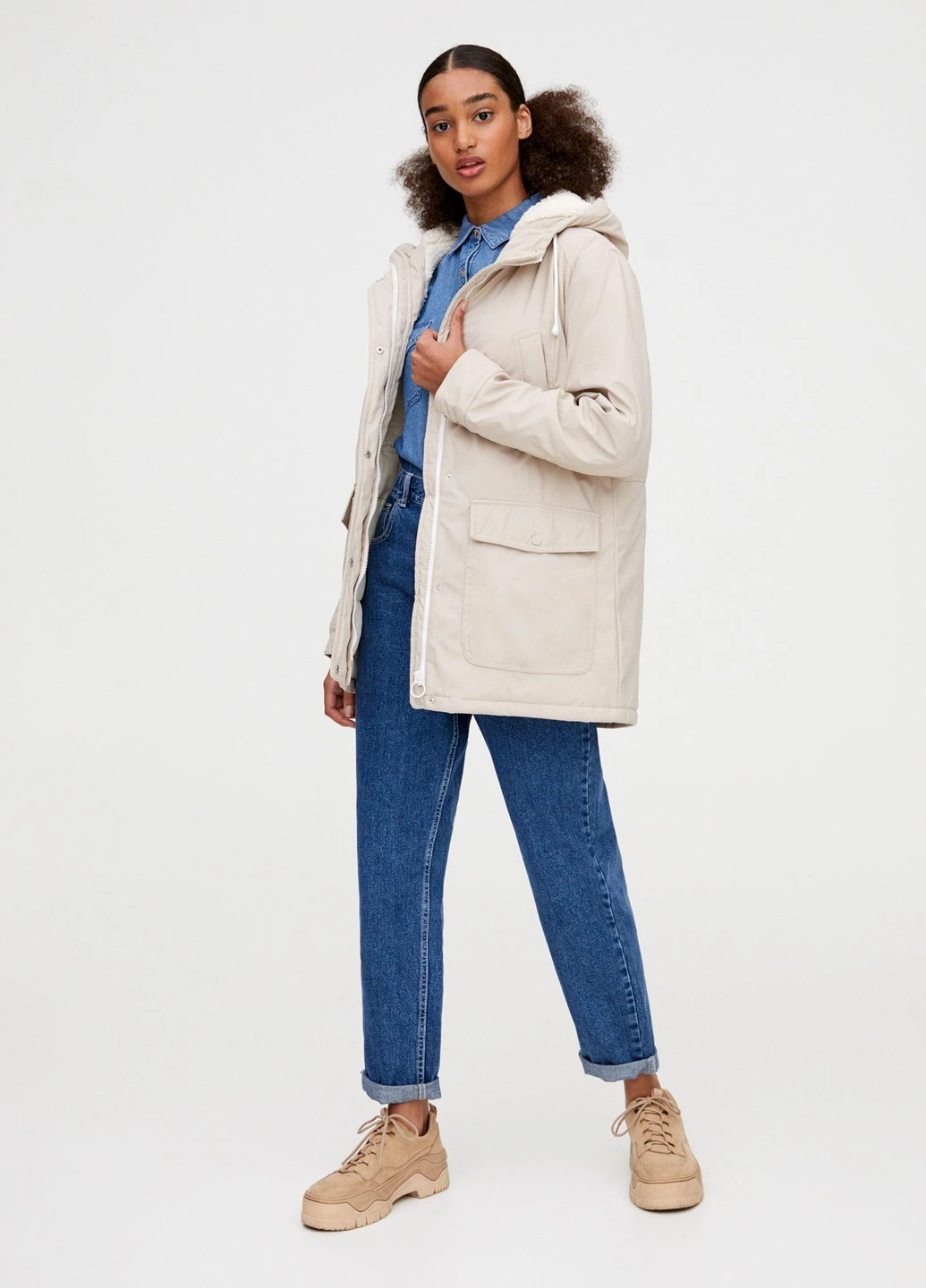 Бежевая куртка демісезон,бежевий, Pull & Bear
