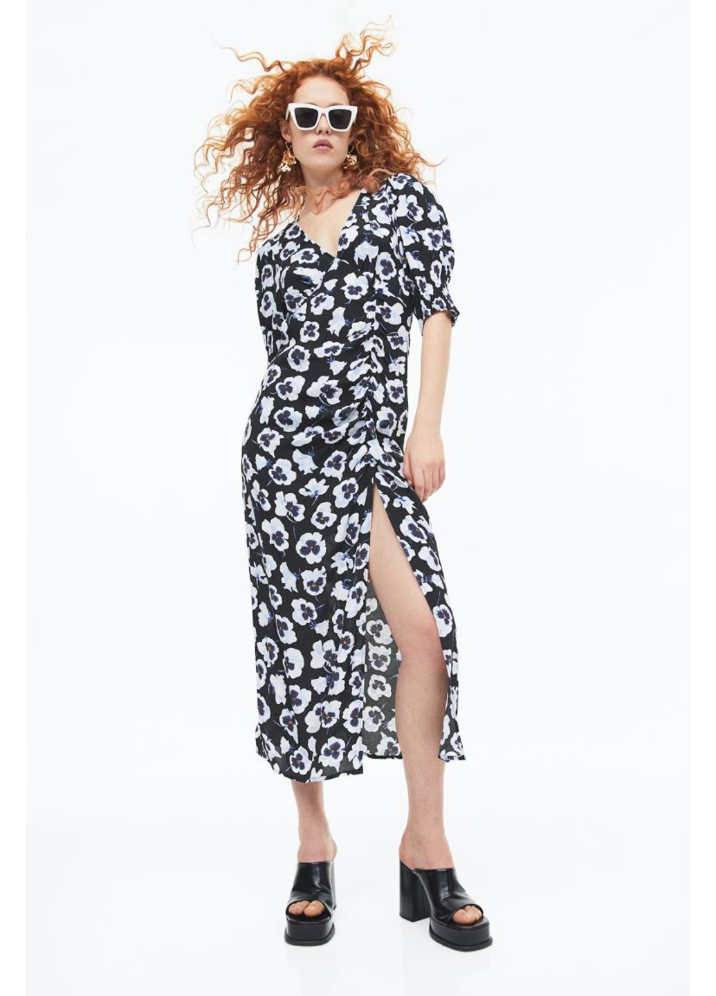 Черное повседневный женское длинное платье с распоркой (54336) 36 черное H&M