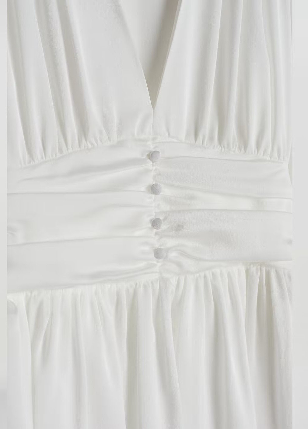 Белое платье Gina Tricot