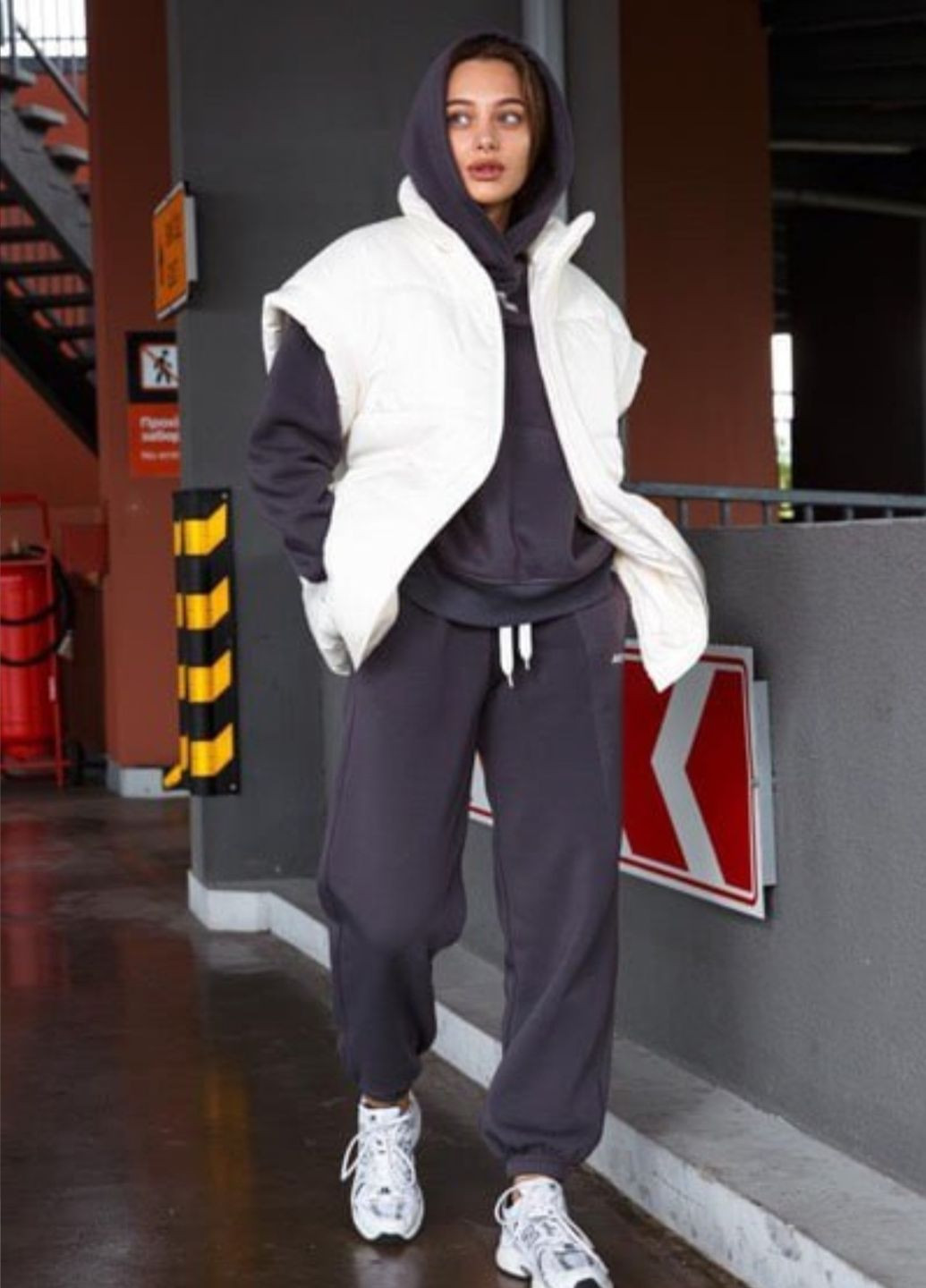 Стеганый женский жилет оверсайз под пояс осень демисезон itelle ОВЕРСАЙЗ (264660558)