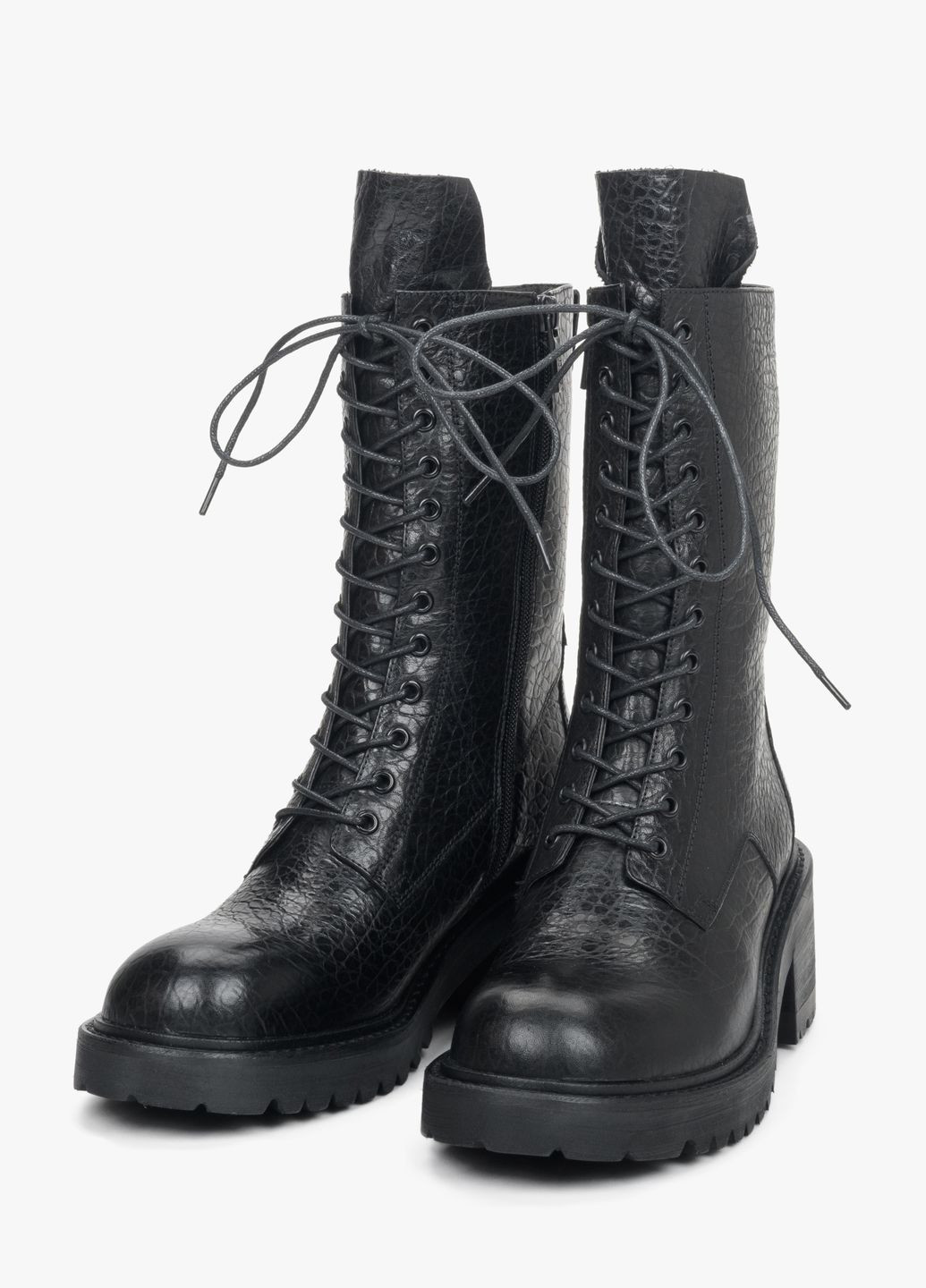 ботинки Estro