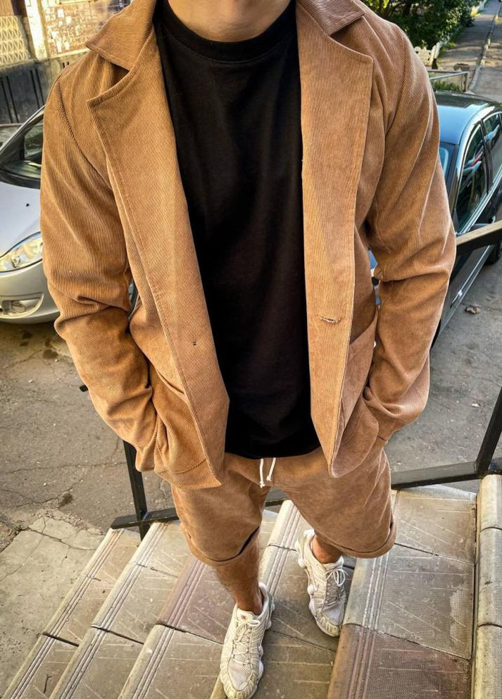 Класичний чоловічий піджак із шортами бежевого кольору в рубчик No Brand (262089176)