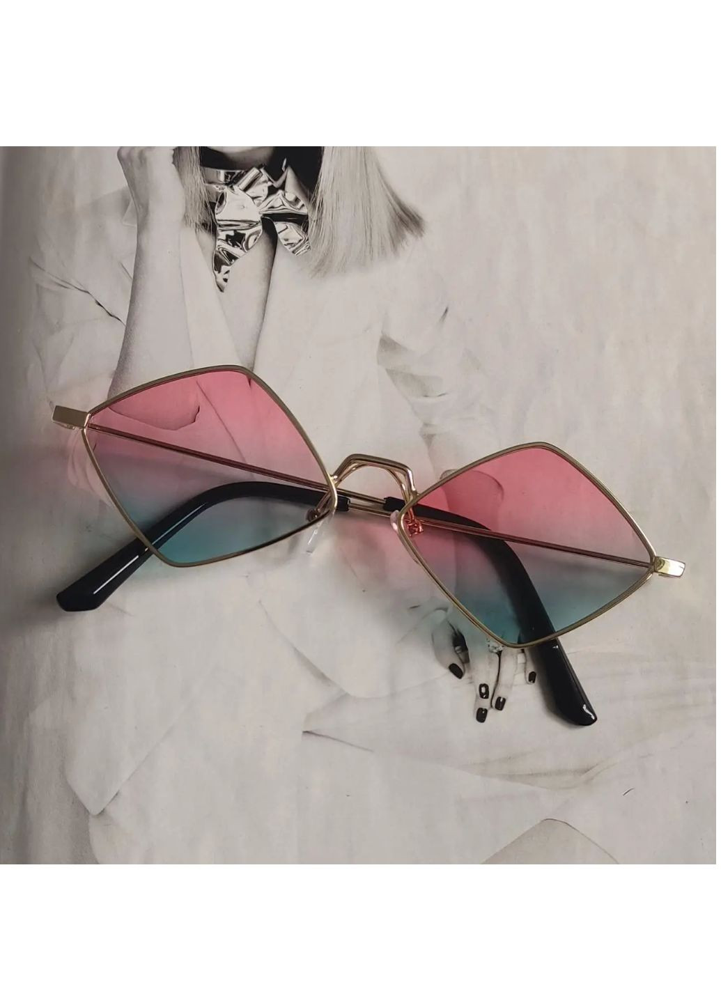 Сонцезахисні окуляри ромбічної форми Рожево-бірюзовий No Brand (259139380)