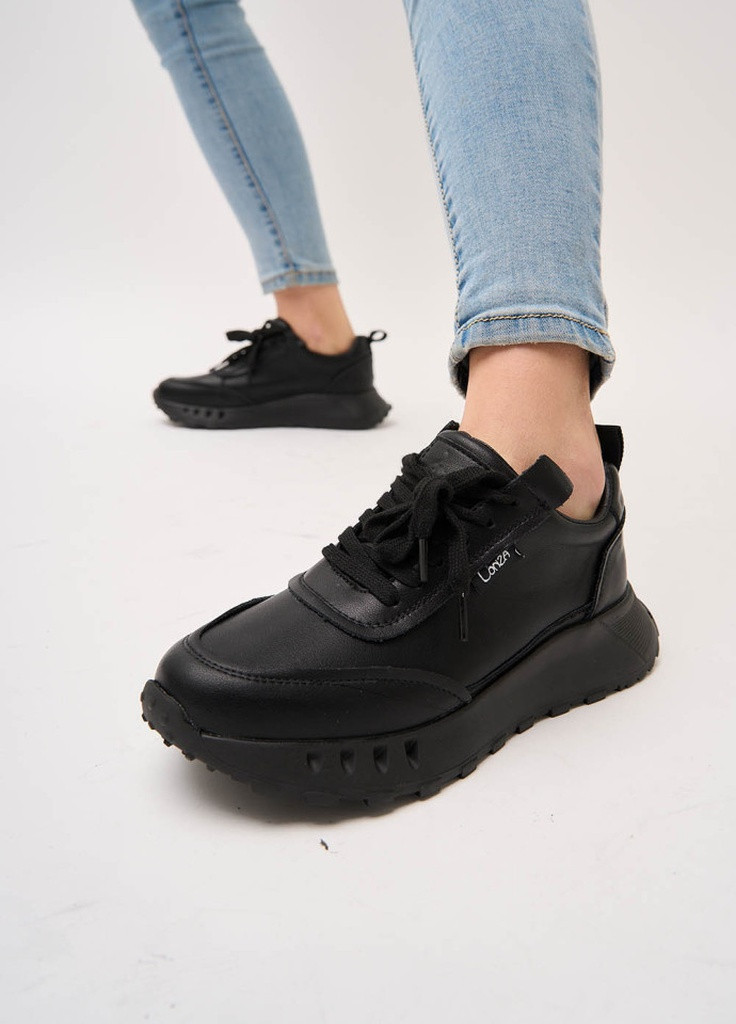 Черные демисезонные кроссовки 175016 Lonza