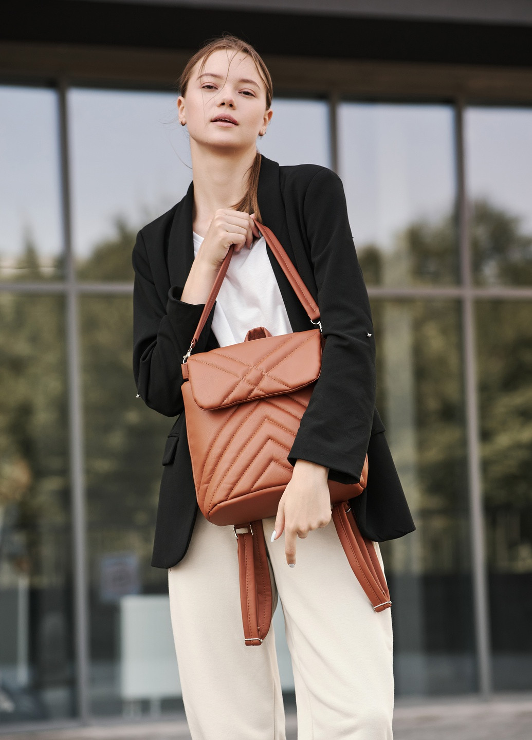 Жіночий рюкзак-сумка Loft строчений коричневий Sambag (259592019)