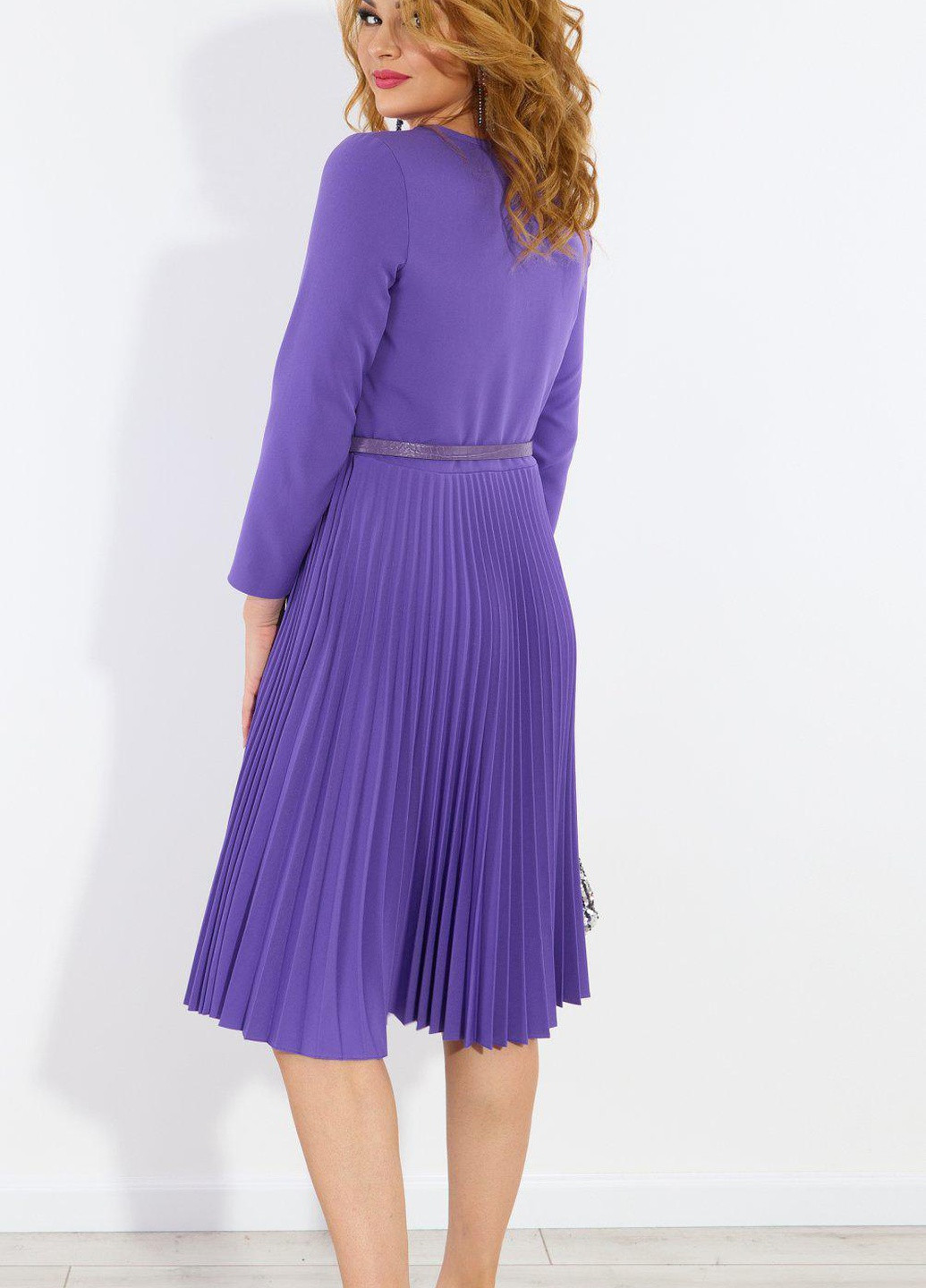 Фиолетовое сукні великіх розмірів красива сукня (55891) Lemanta