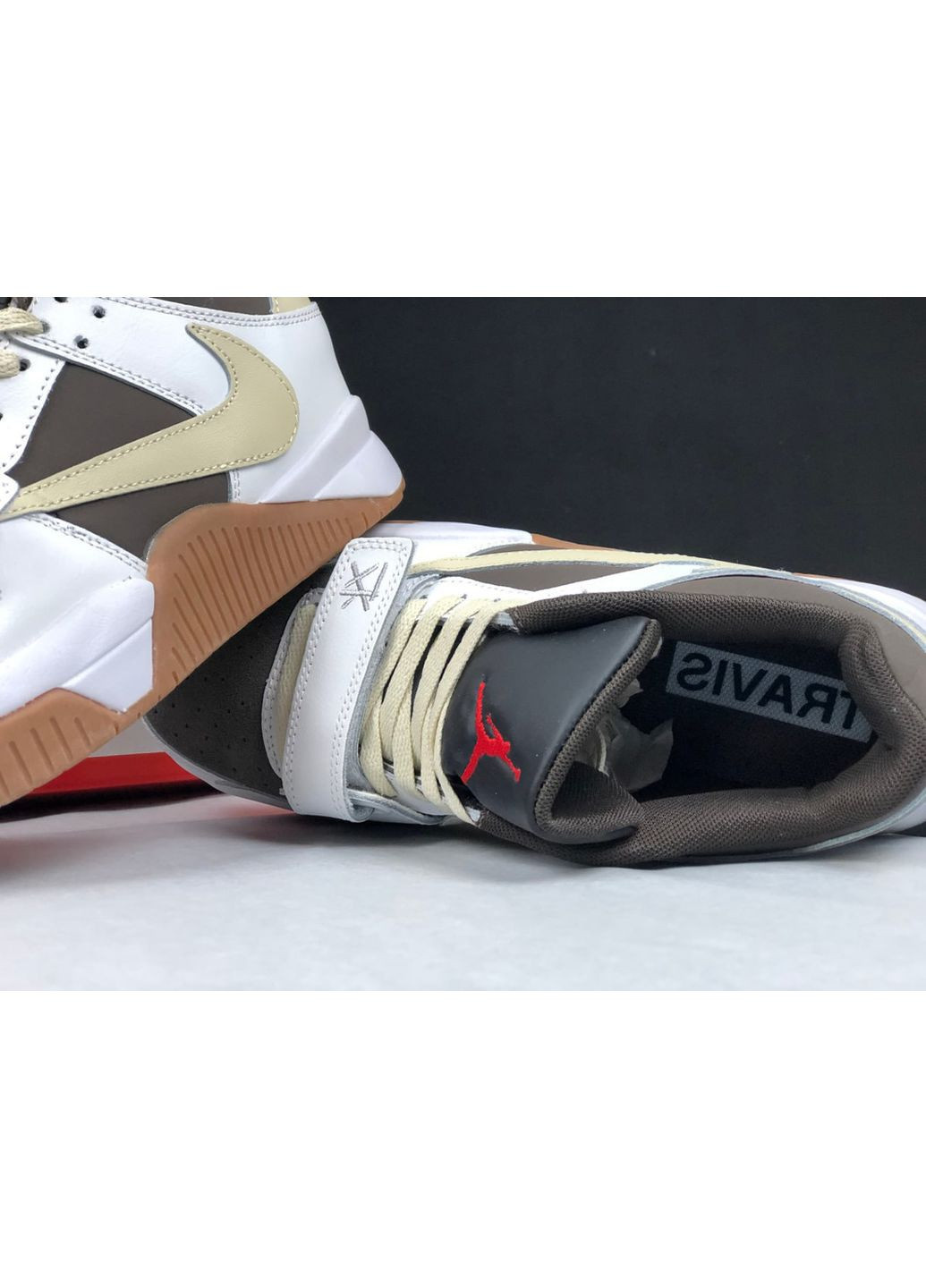 Коричневі Осінні кросівки чоловічі, вьетнам Nike Travis Scott x Jordan Jumpman