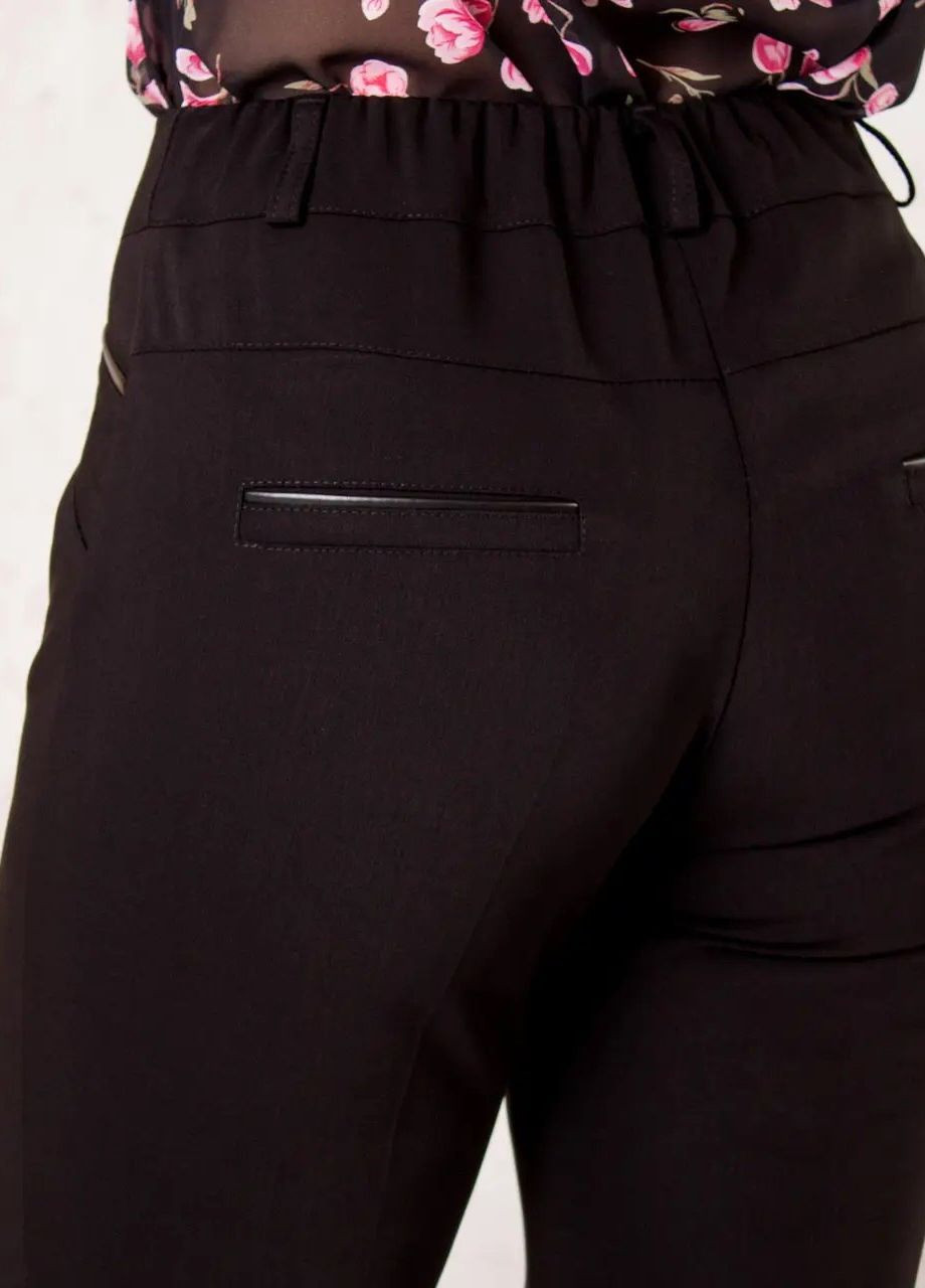 Жіночі укорочені брюки 22112А чорного кольору. No Brand (276775911)